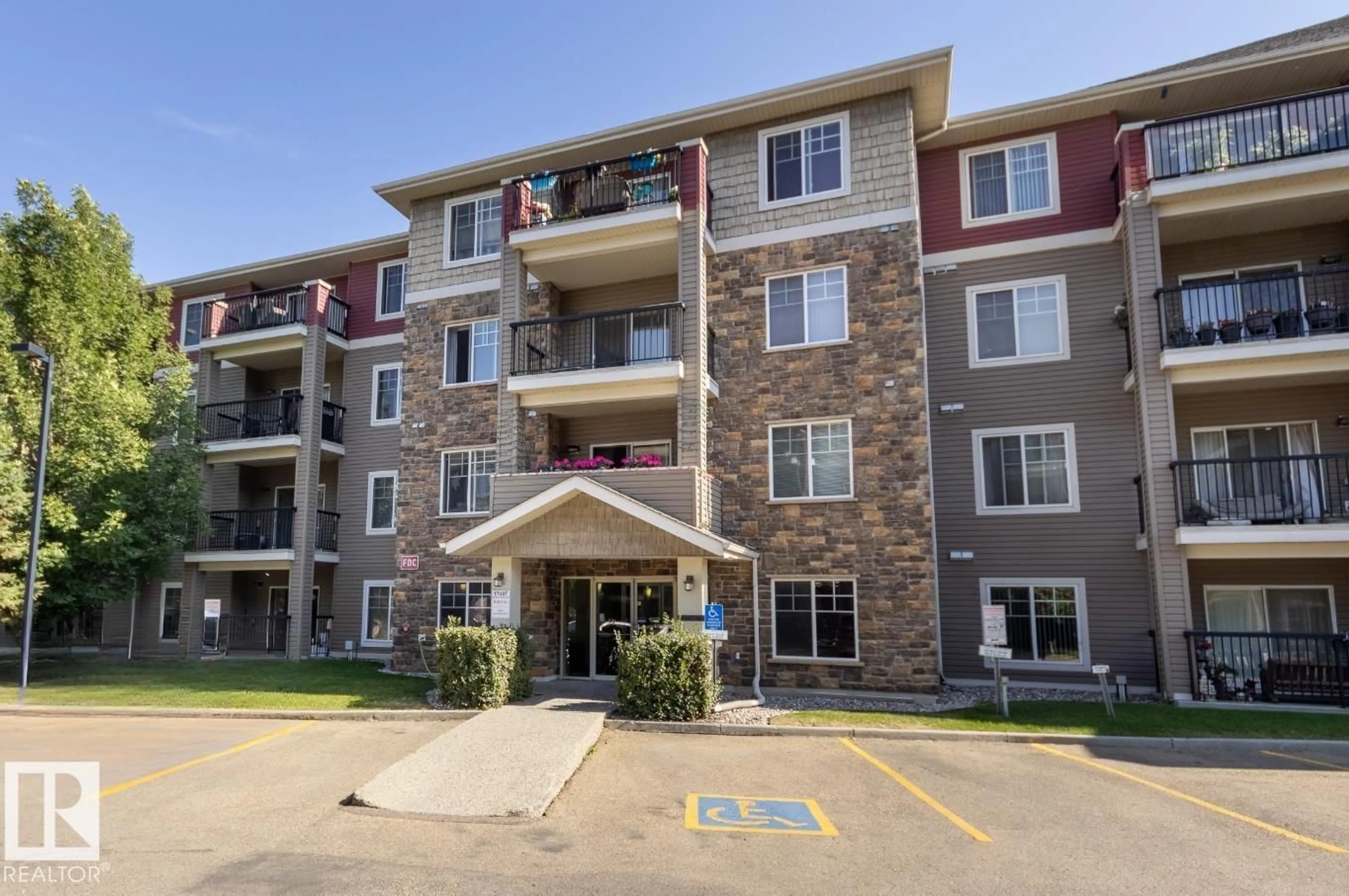 Unknown for 209 - 17407 99 AV, Edmonton Alberta T5T0W7