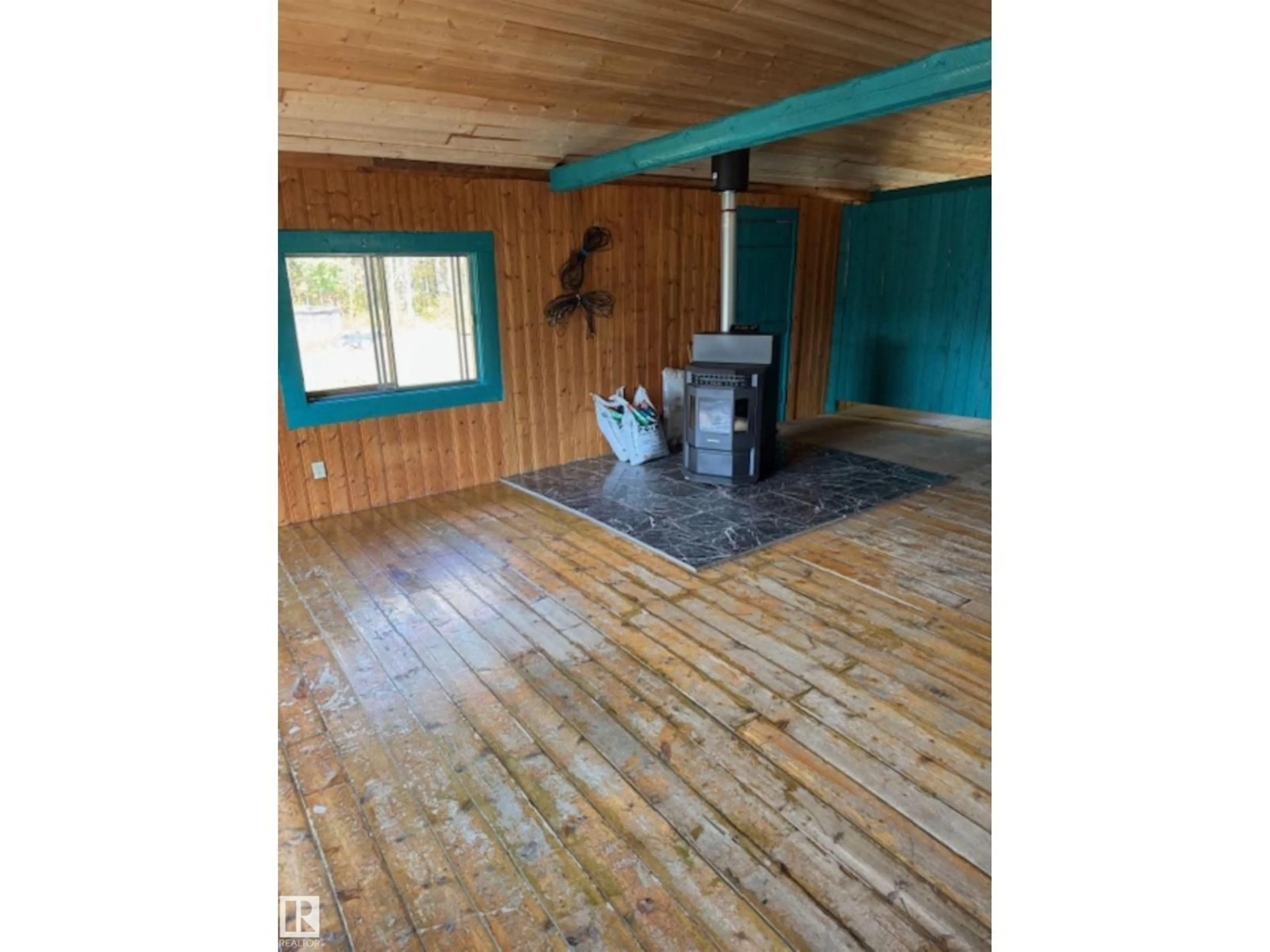 A pic of a room for 57303 RANGE ROAD 33, Rural Lac Ste. Anne County Alberta T0E1X0