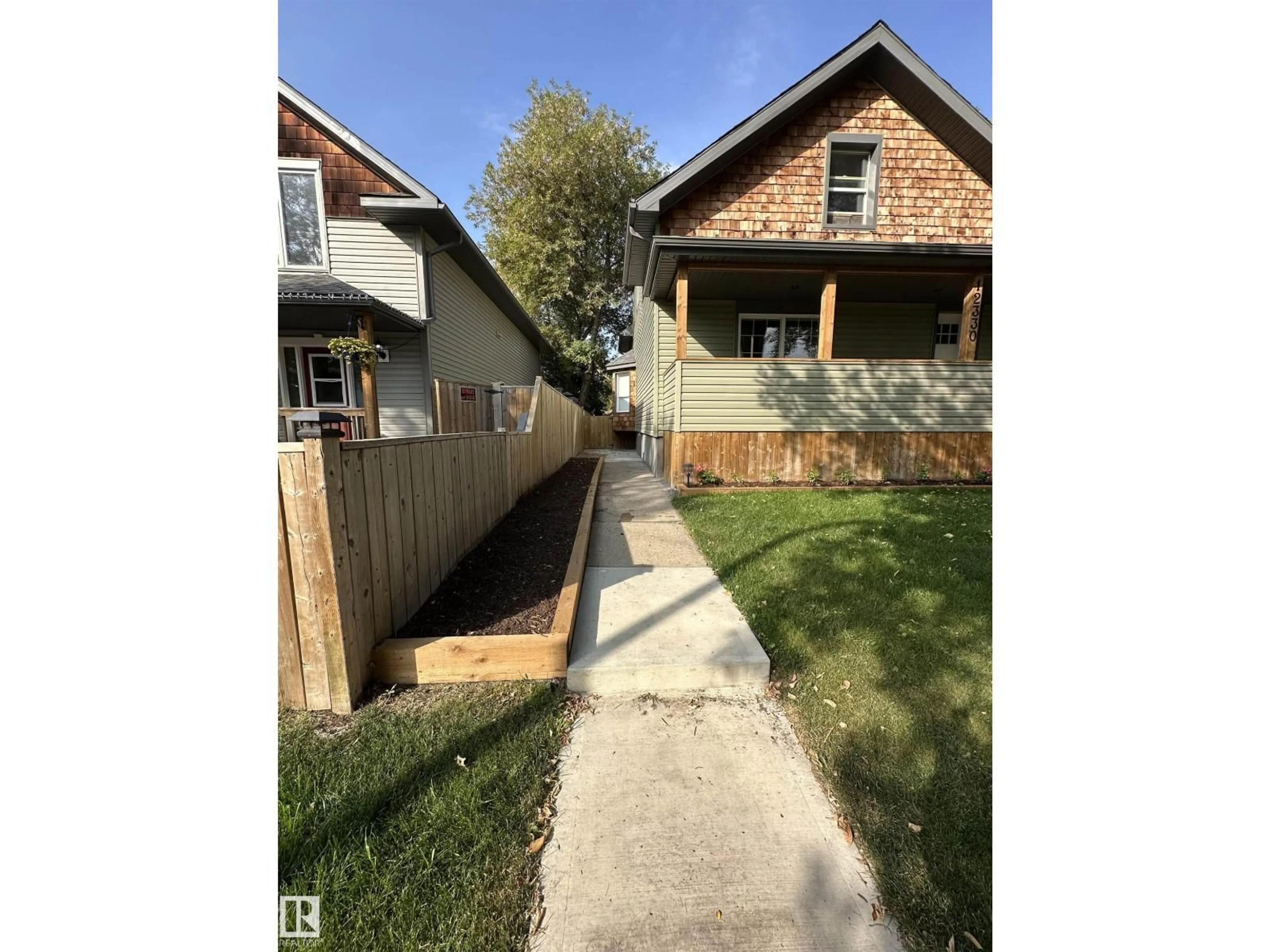A pic from outside/outdoor area/front of a property/back of a property/a pic from drone, street for NW - 12330 85 ST, Edmonton Alberta T5B3G9