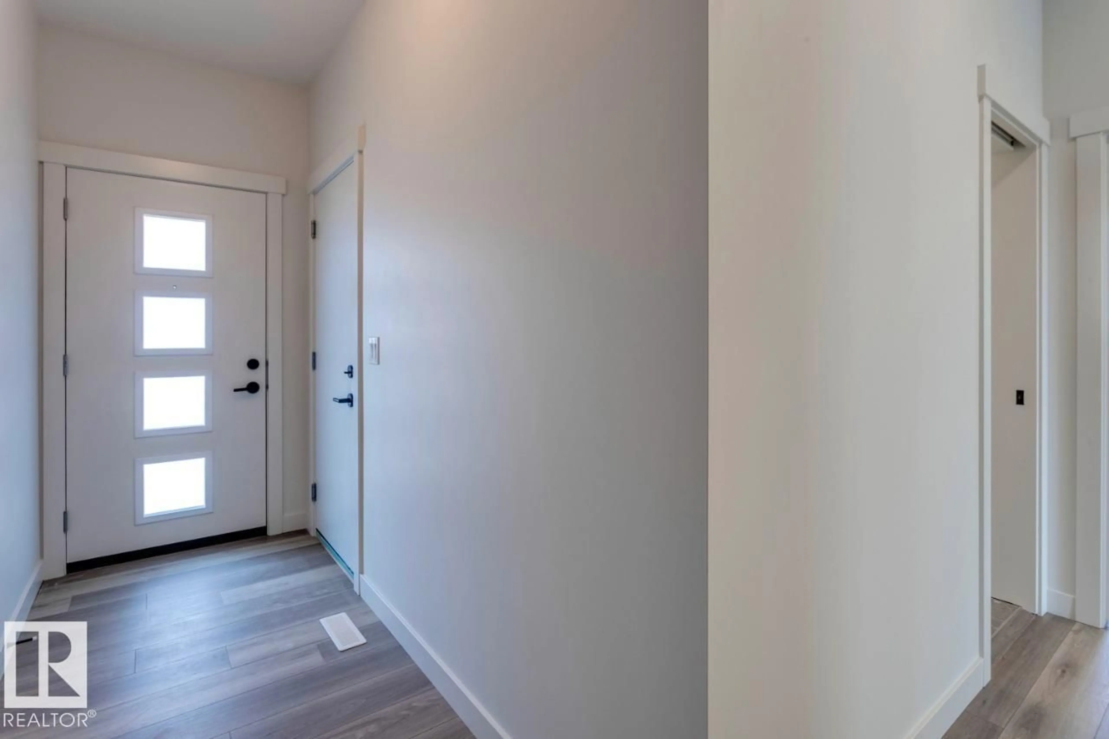 Indoor entryway for NW - 2819 191 ST, Edmonton Alberta T6M3A8