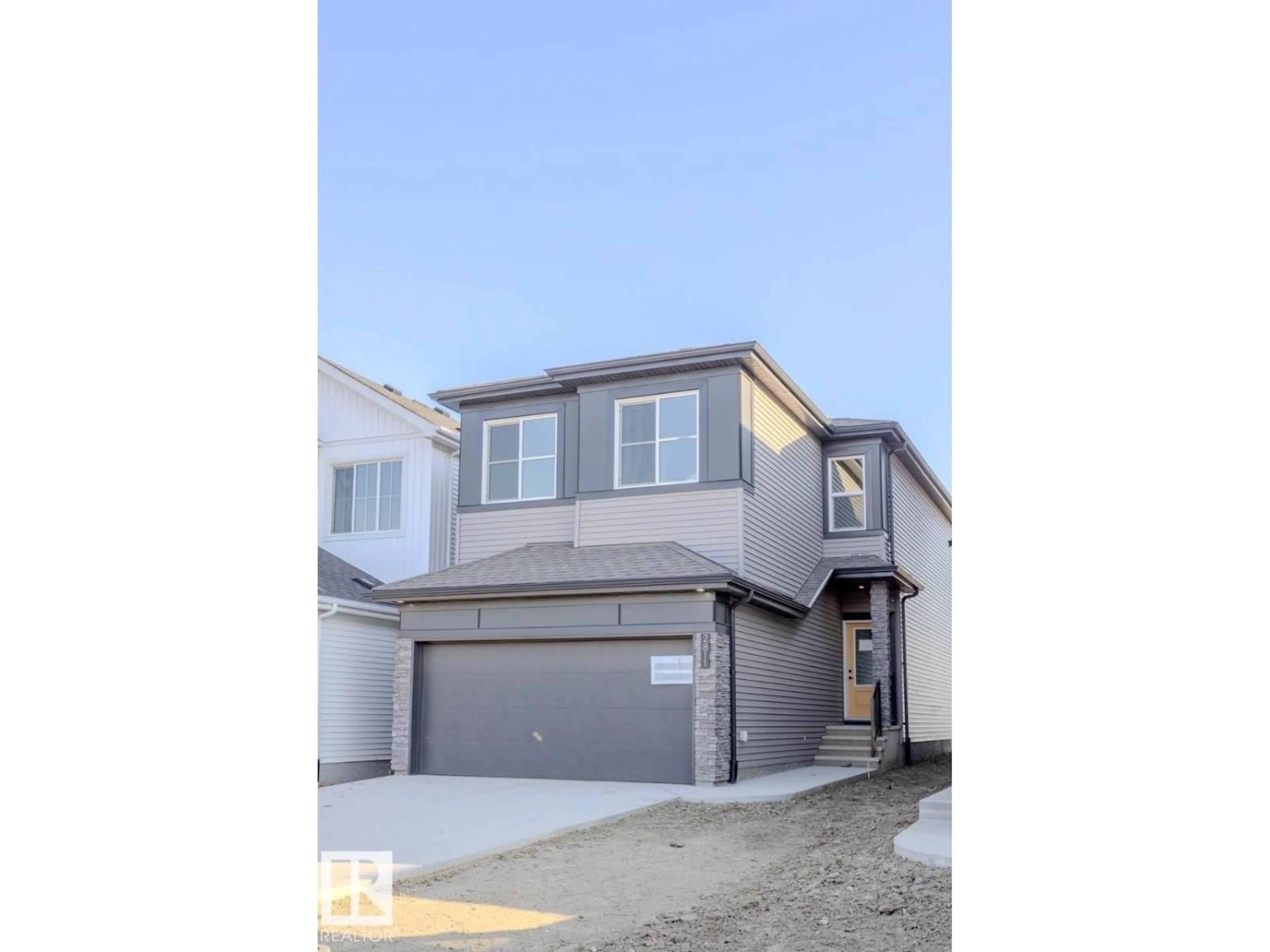 Unknown for 2811 5 AV, Edmonton Alberta T6X1A7