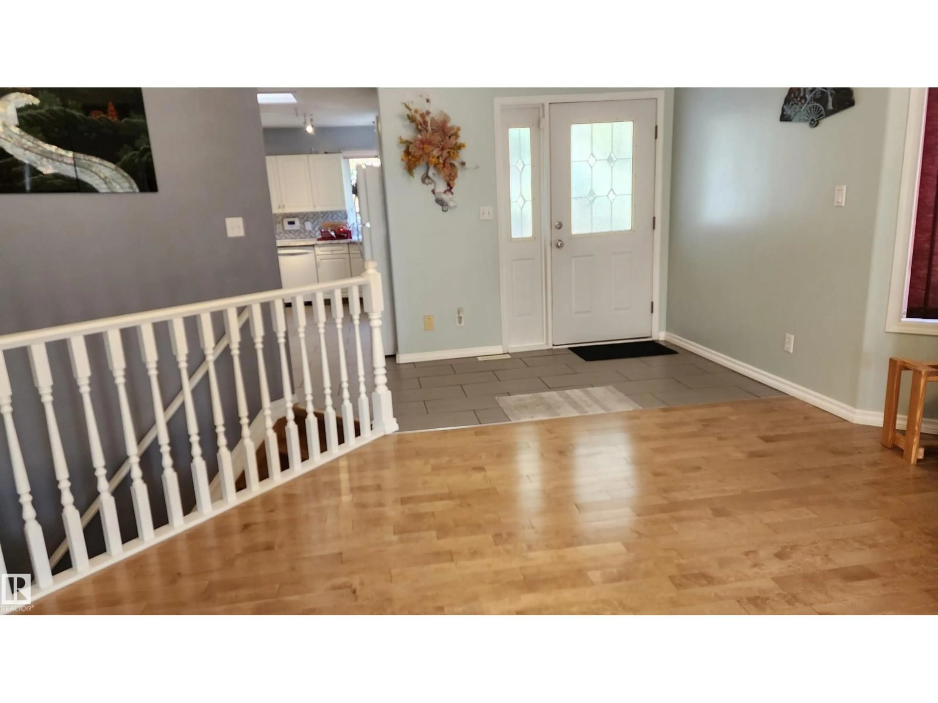 Indoor entryway for 5121 59 AV, Elk Point Alberta T0A1A0