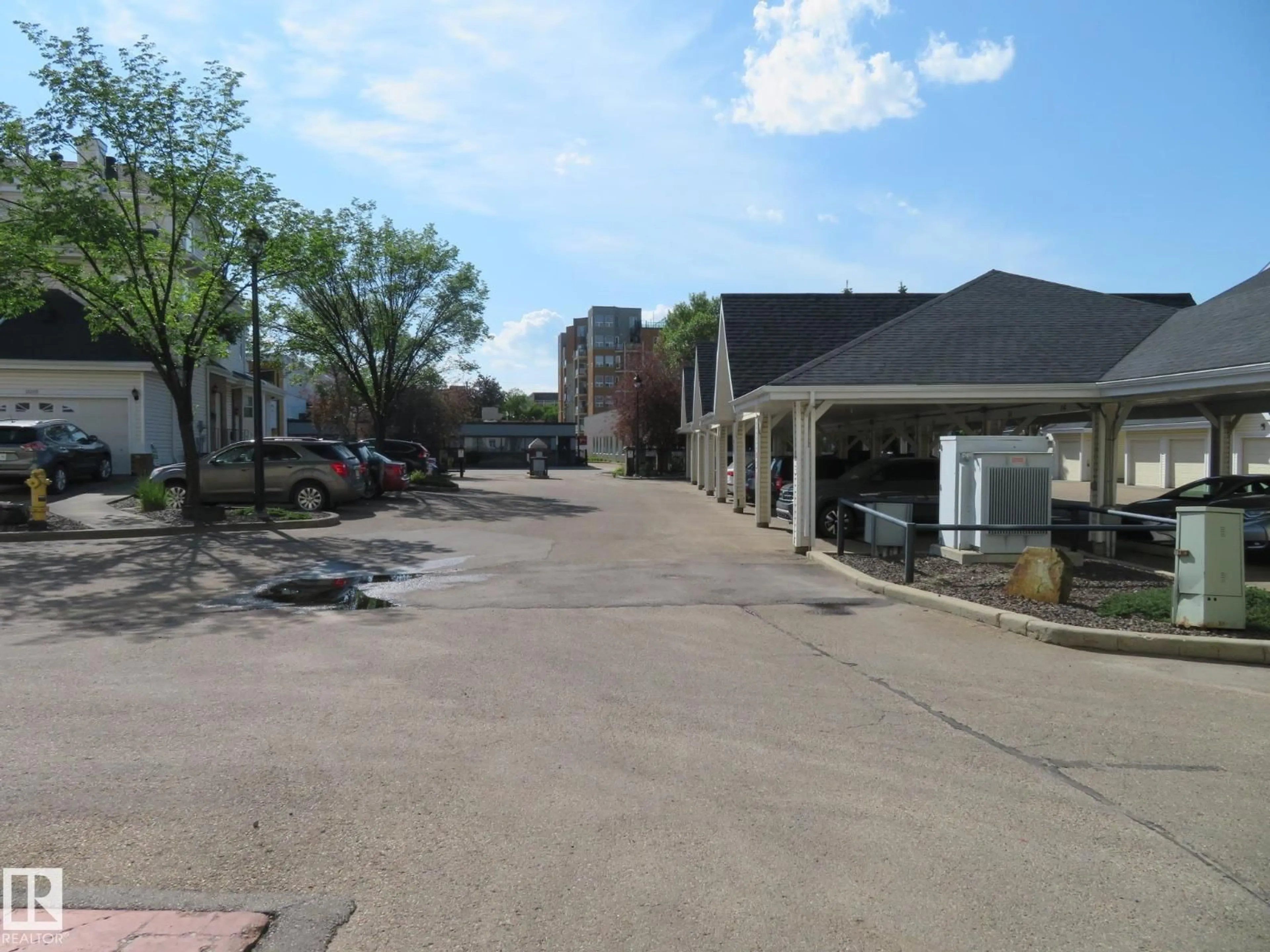 Unknown for 405 - 10221 111 ST, Edmonton Alberta T5K2W5