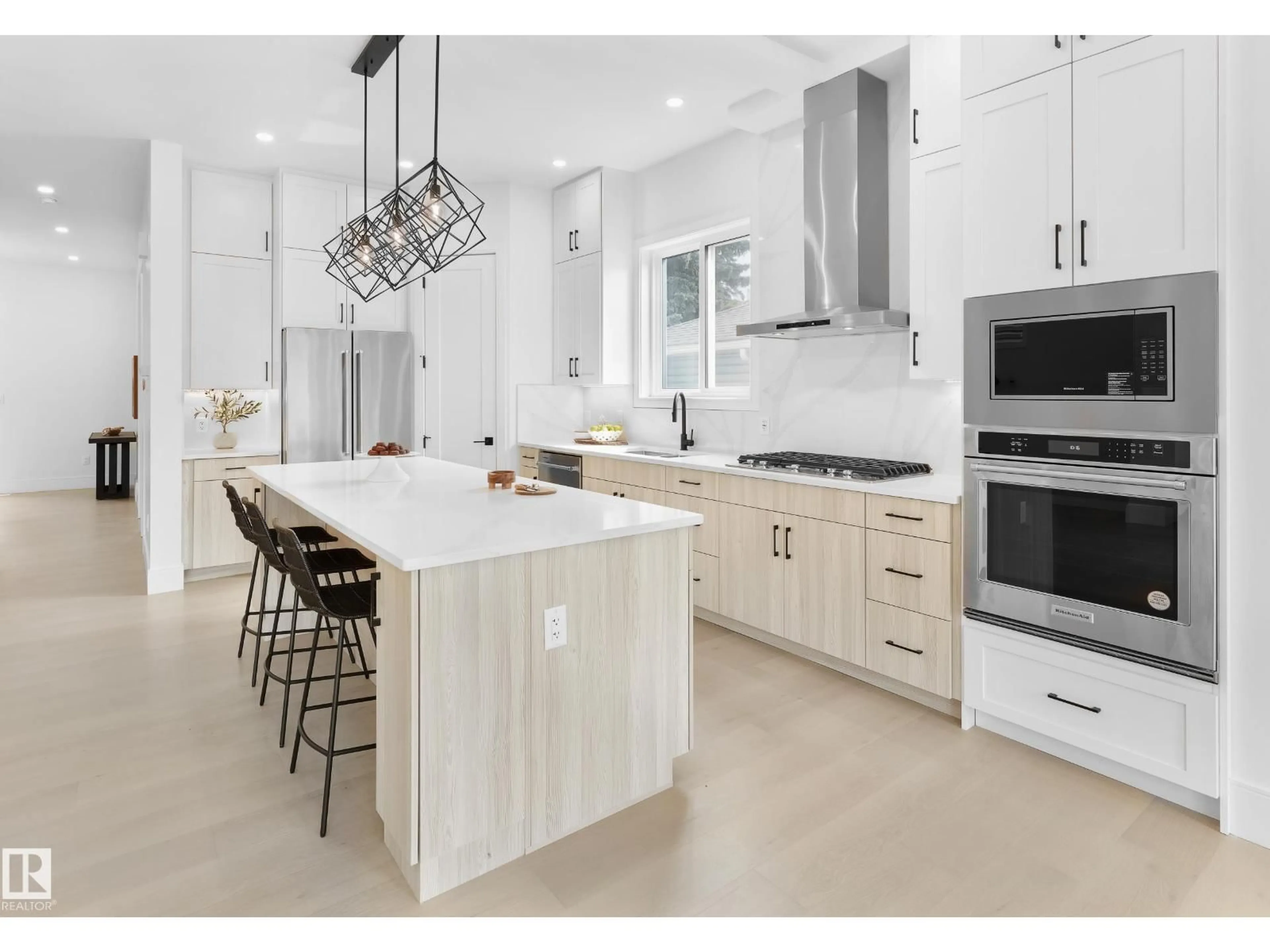 Open concept kitchen, ceramic/tile floor for 11711 83 AV, Edmonton Alberta T6G0V2