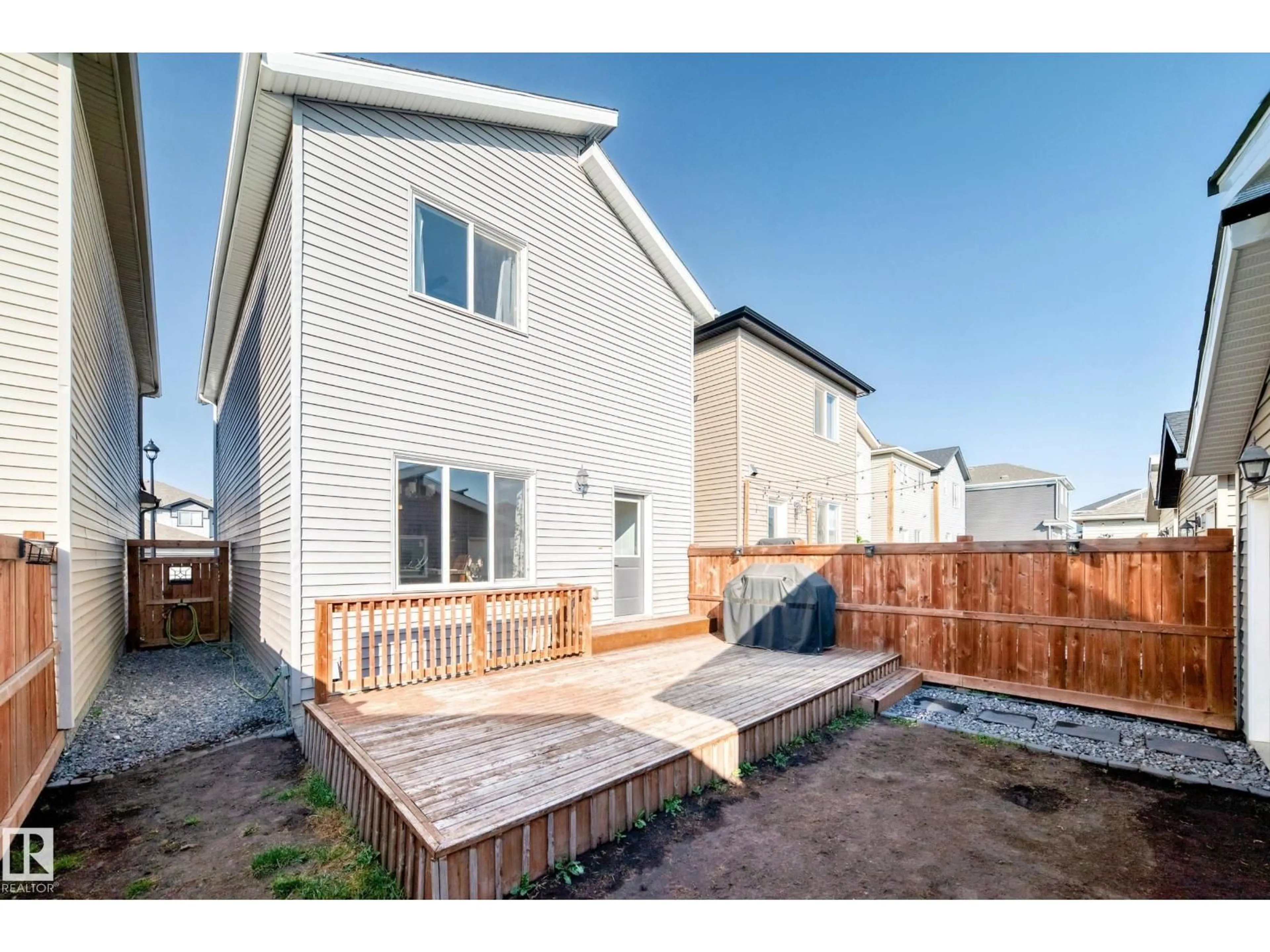Unknown for 725 BERG LO, Leduc Alberta T9E1G9