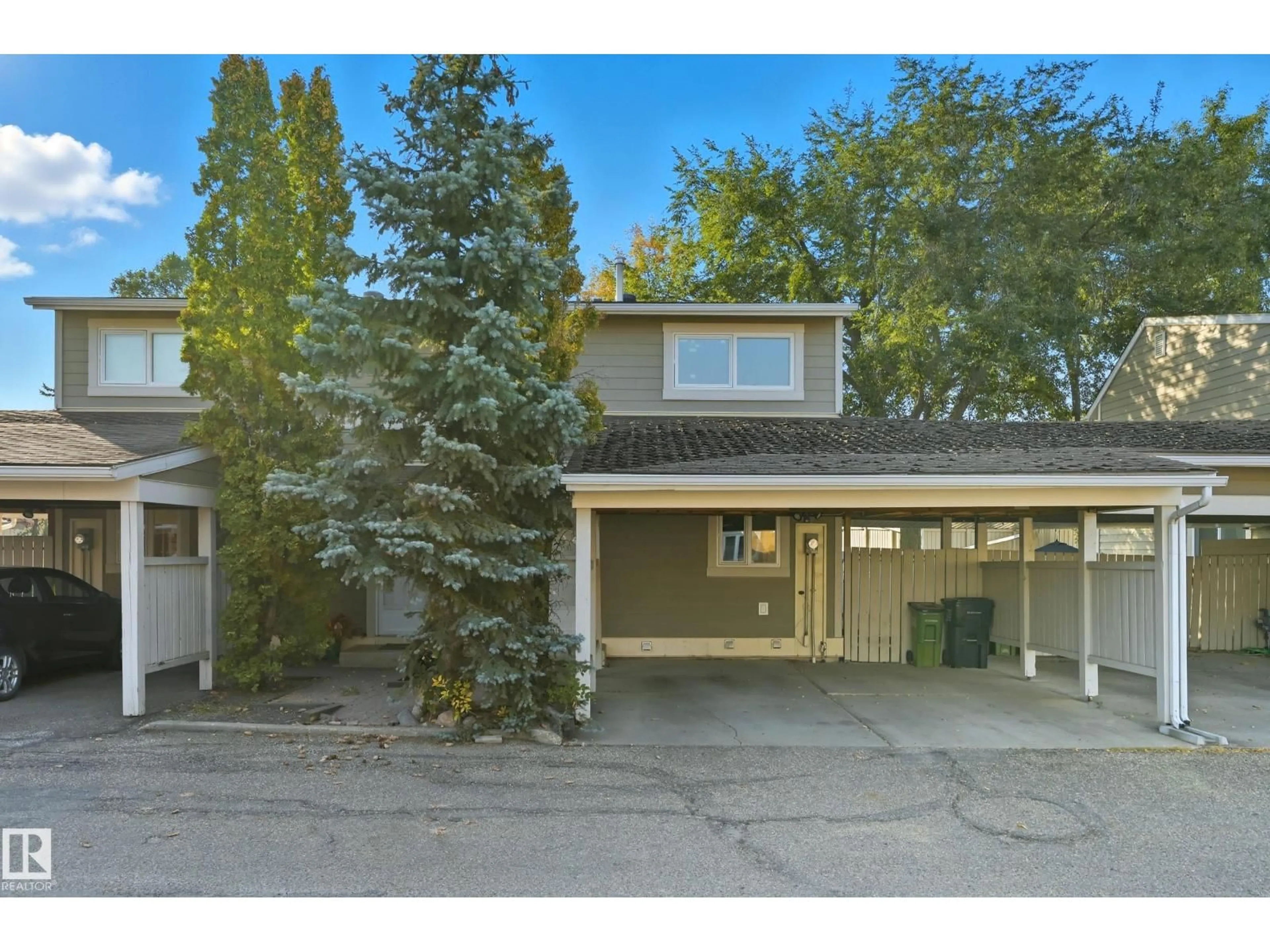 Unknown for 7621 40 AV, Edmonton Alberta T6K1V5