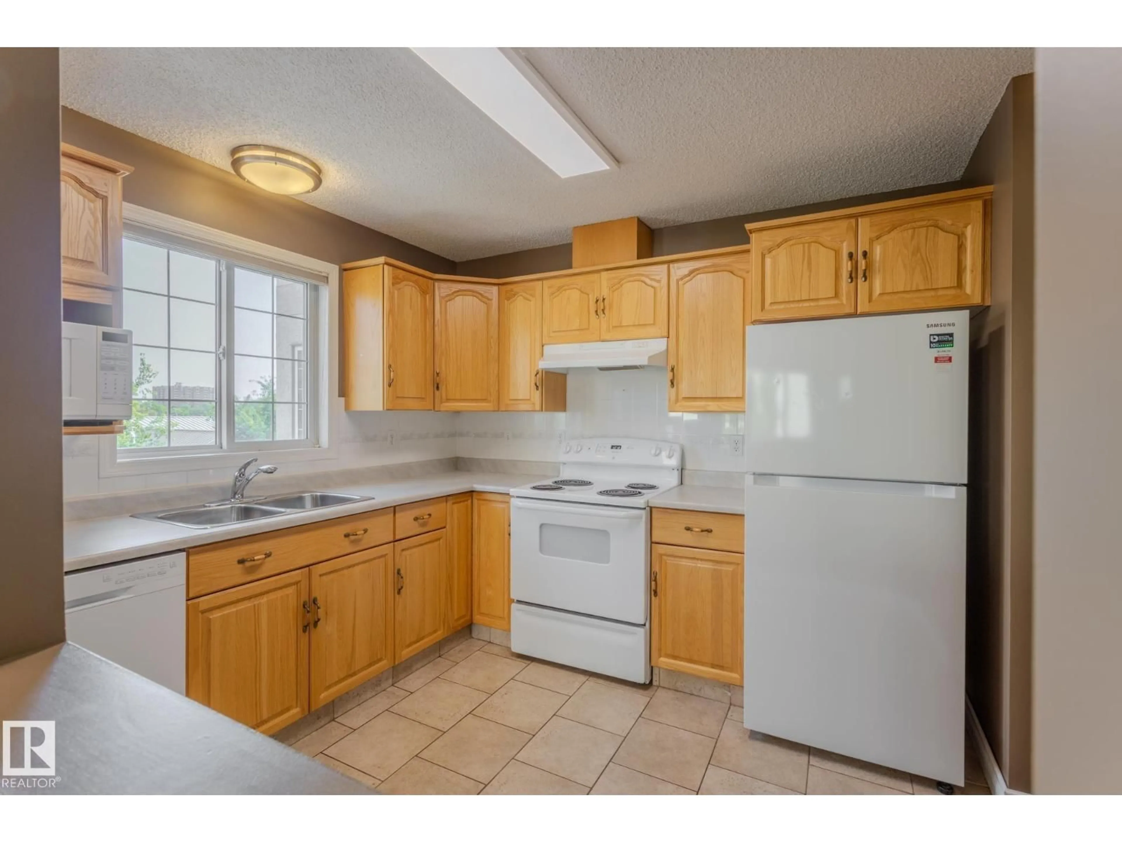 Standard kitchen, unknown for #305 - 13450 114 AV, Edmonton Alberta T5M4C4