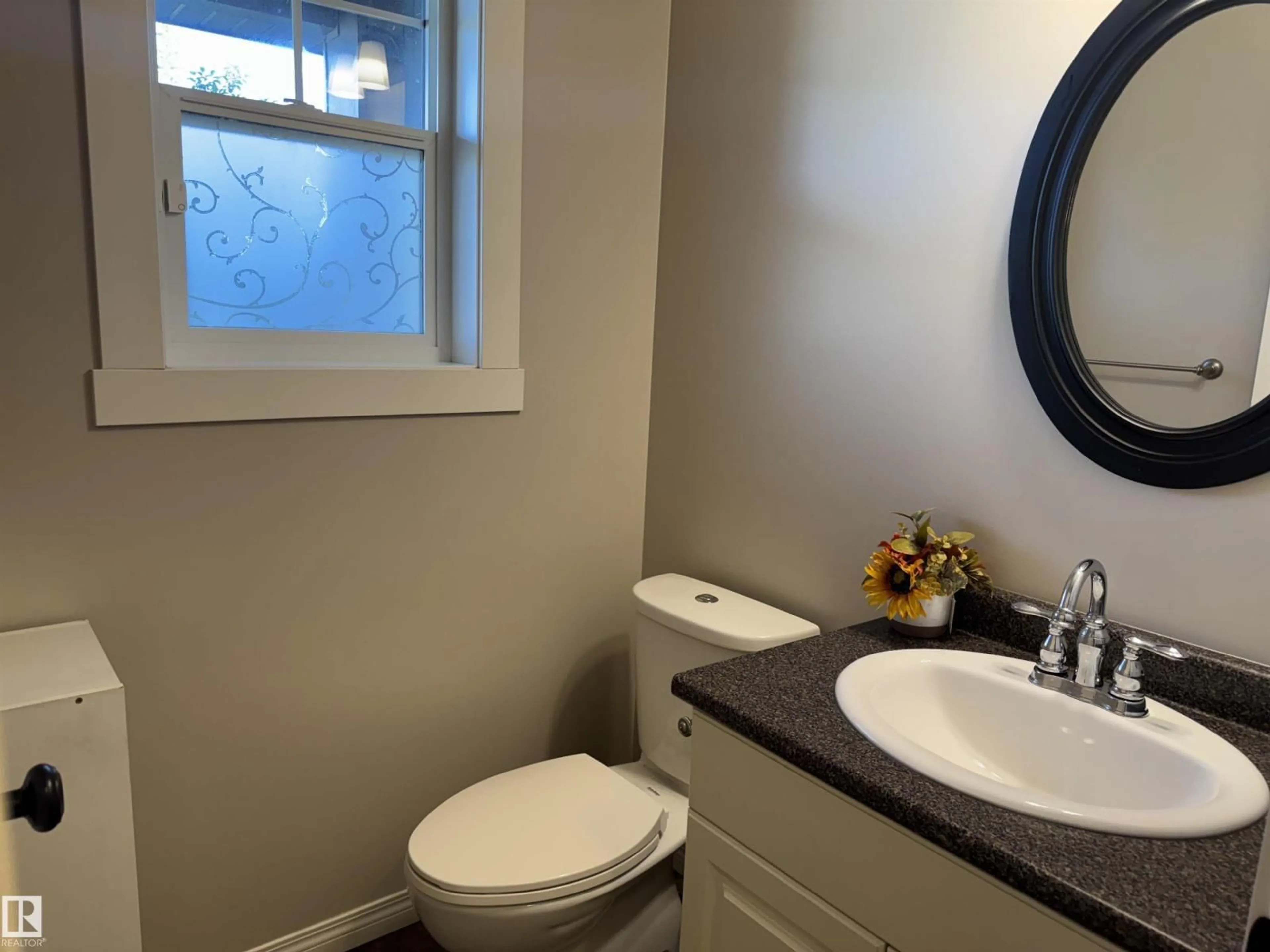 Standard bathroom, ceramic/tile floor for 4107 43 AV, Drayton Valley Alberta T7A0B4