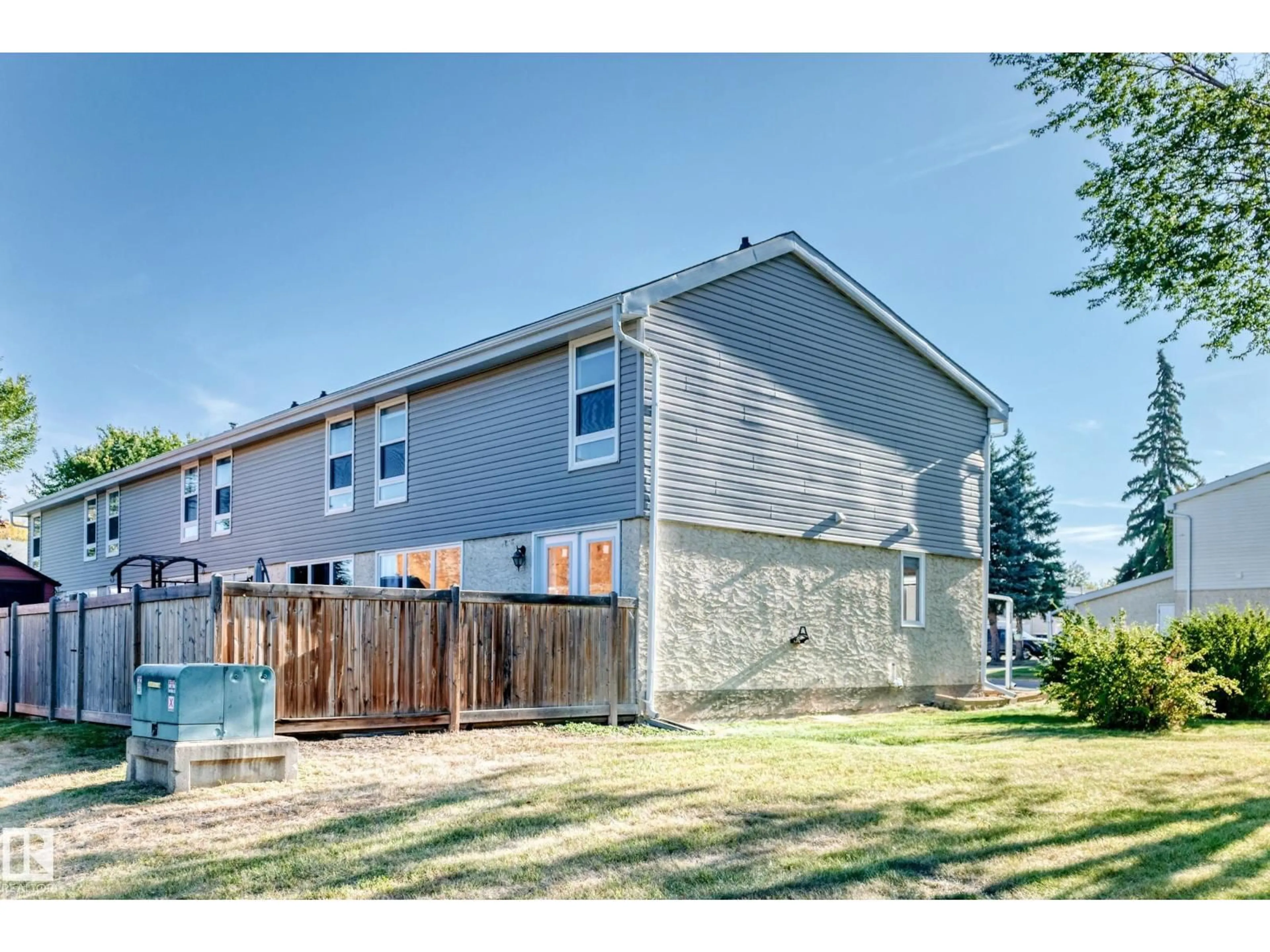 Unknown for 307 GRANDIN VG, St. Albert Alberta T8N2R6