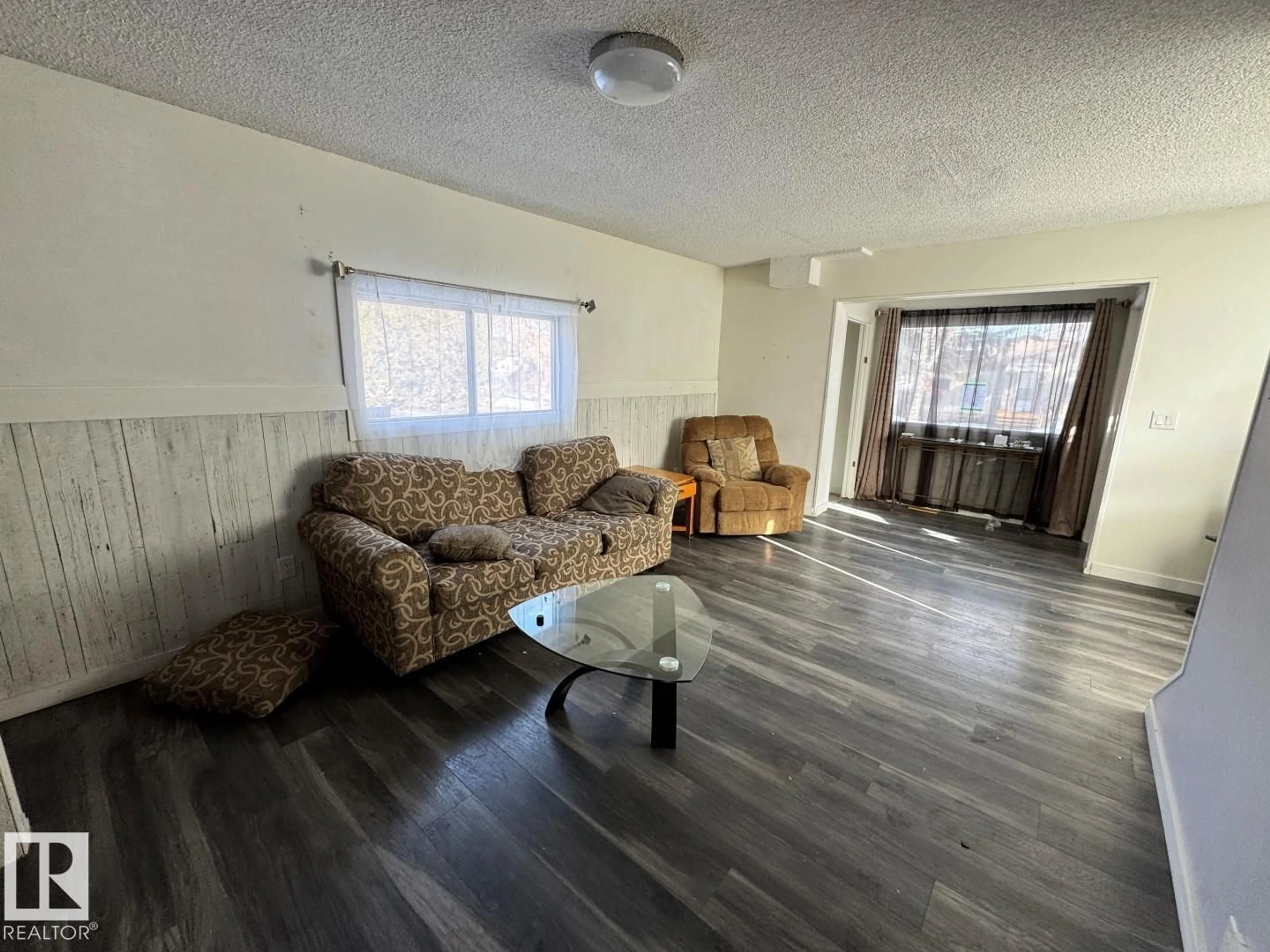 Living room with furniture, unknown for NW - 11928 68 ST, Edmonton Alberta T5B1P7
