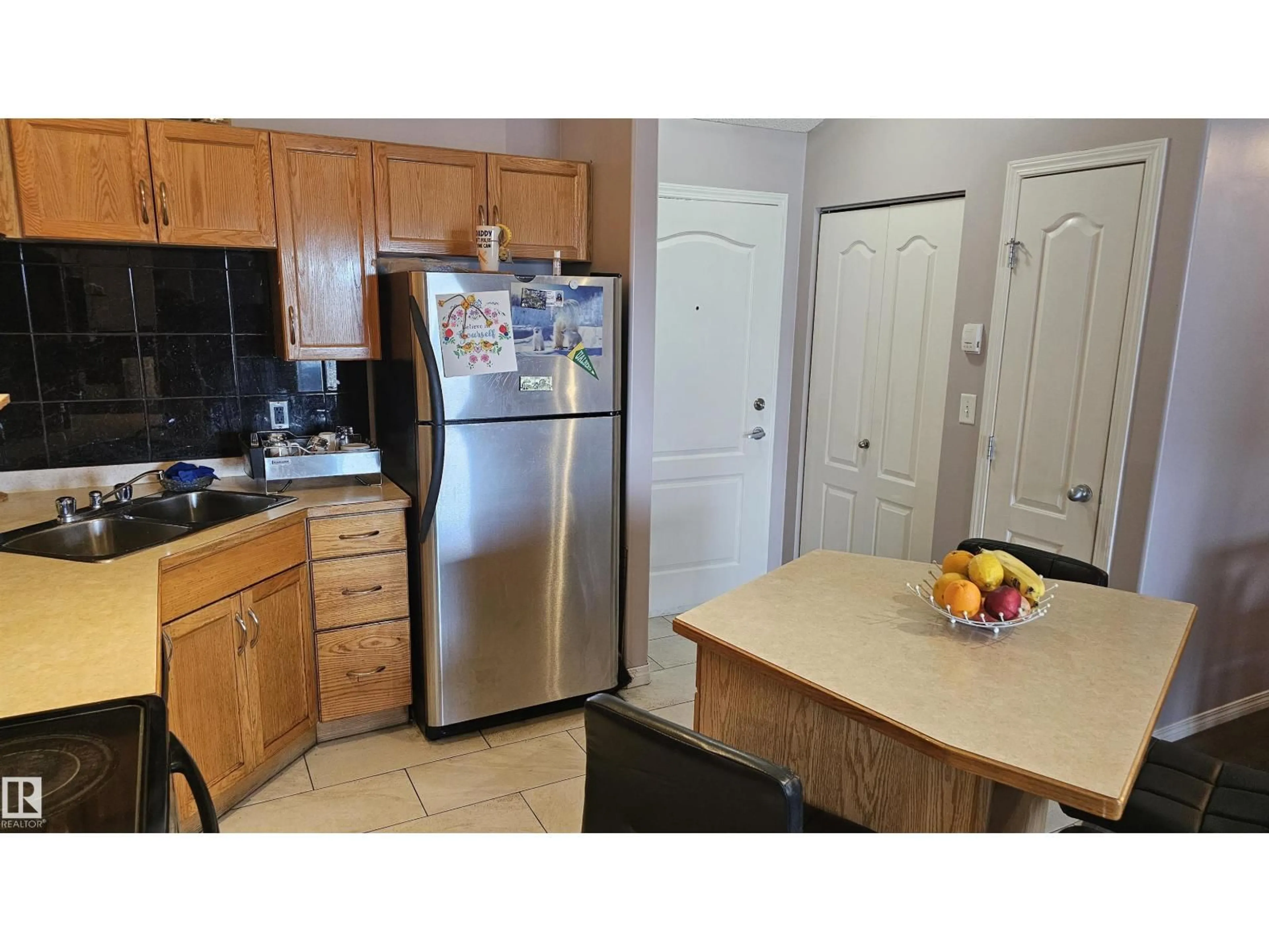 Standard kitchen, unknown for 301 - 9525 162 AV, Edmonton Alberta T5Z3V2