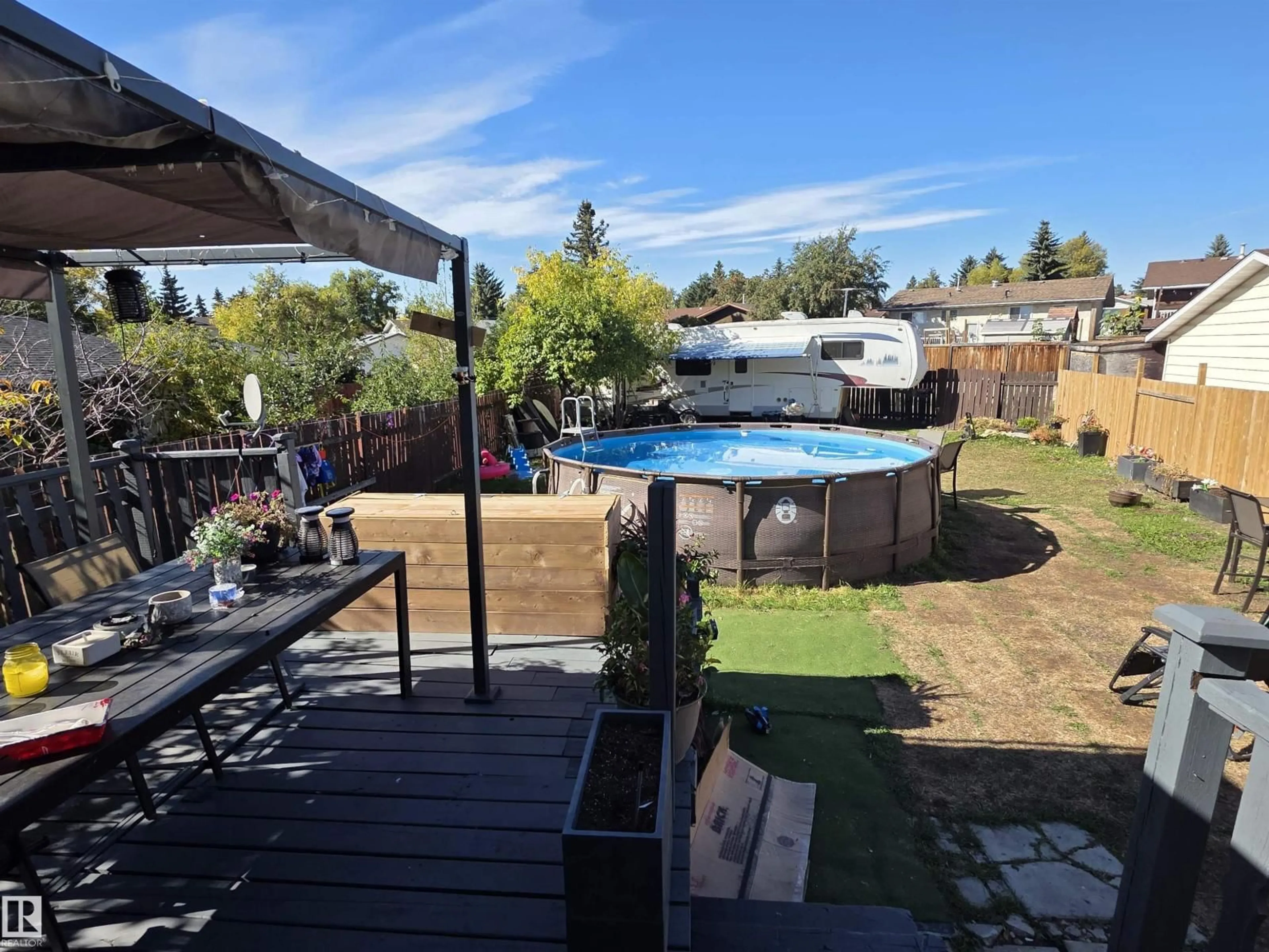 A pic from outside/outdoor area/front of a property/back of a property/a pic from drone, water/lake/river/ocean view for NW - 6340 34A ST, Edmonton Alberta T6L1E4