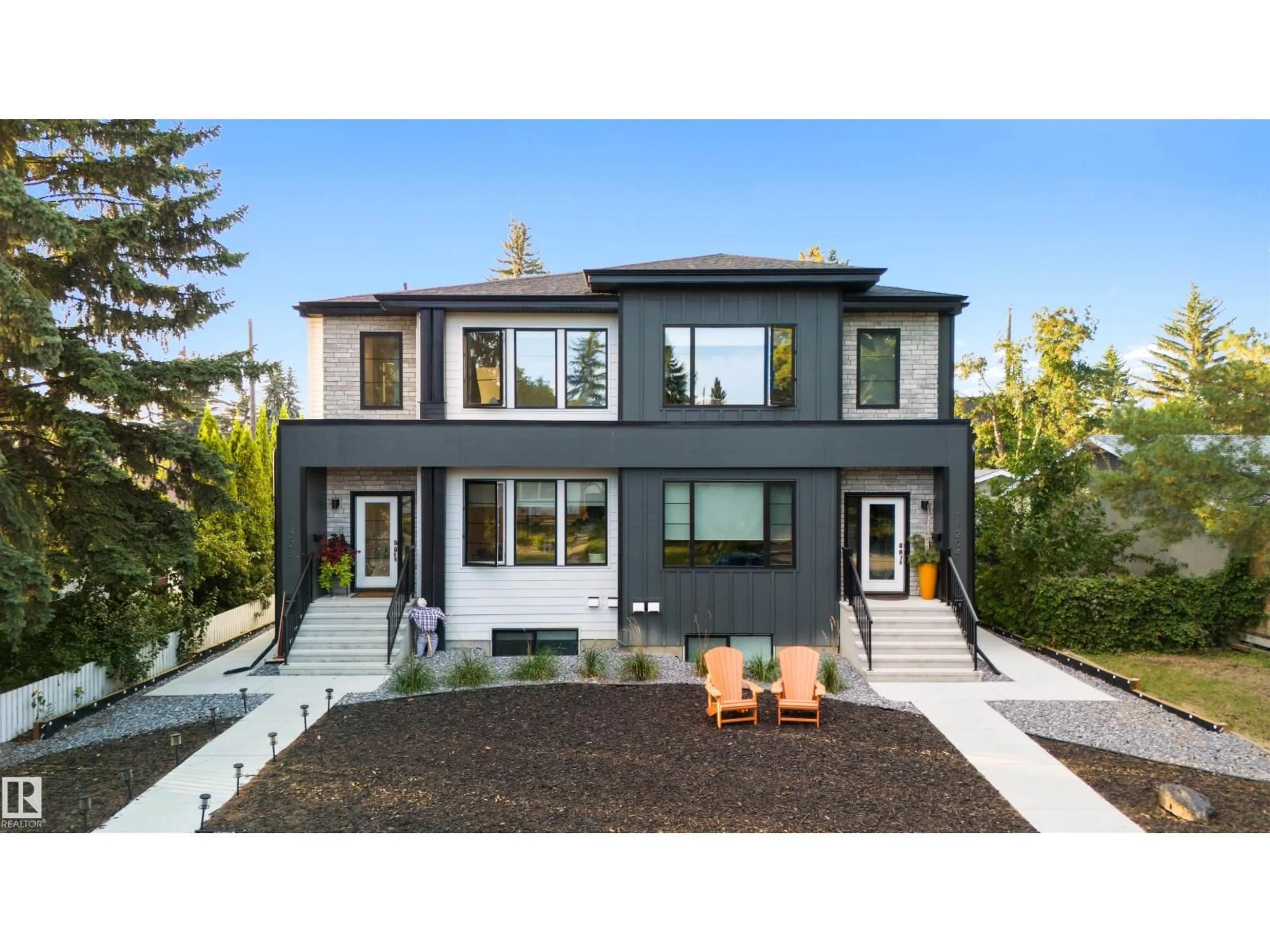 Home with vinyl exterior material, unknown for NW - 11204 & 11206 55 AV, Edmonton Alberta T6H0X1