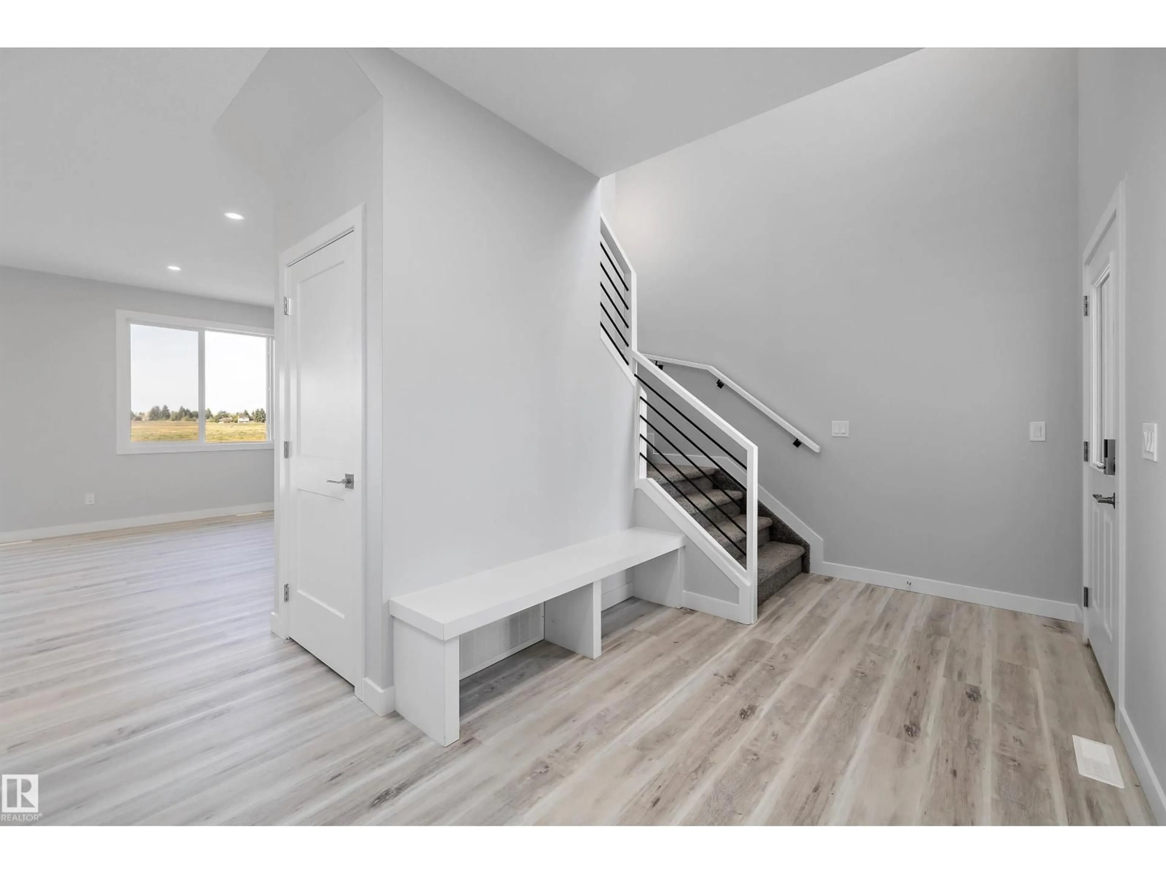 Indoor entryway for 10238 92A AV, Morinville Alberta T8R2R4