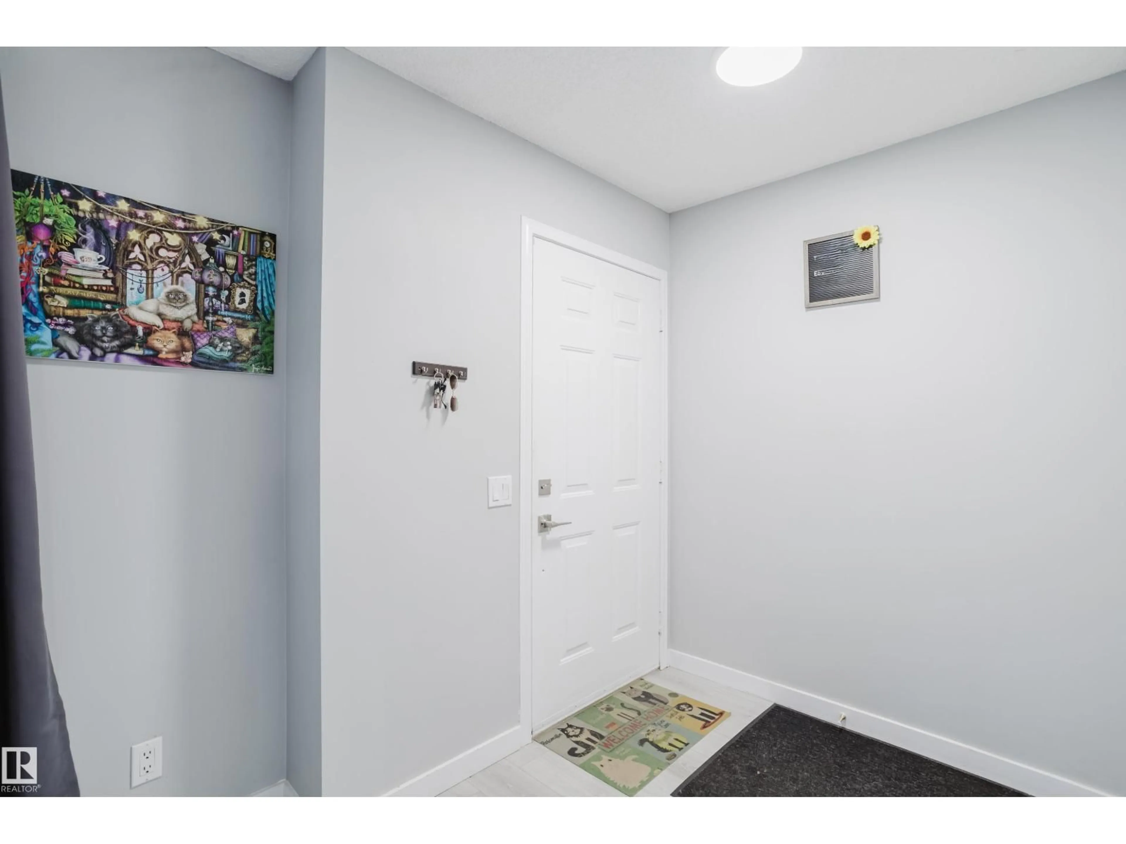 Indoor entryway for #103 - 103 ABERDEEN WY, Stony Plain Alberta T7Z1N1