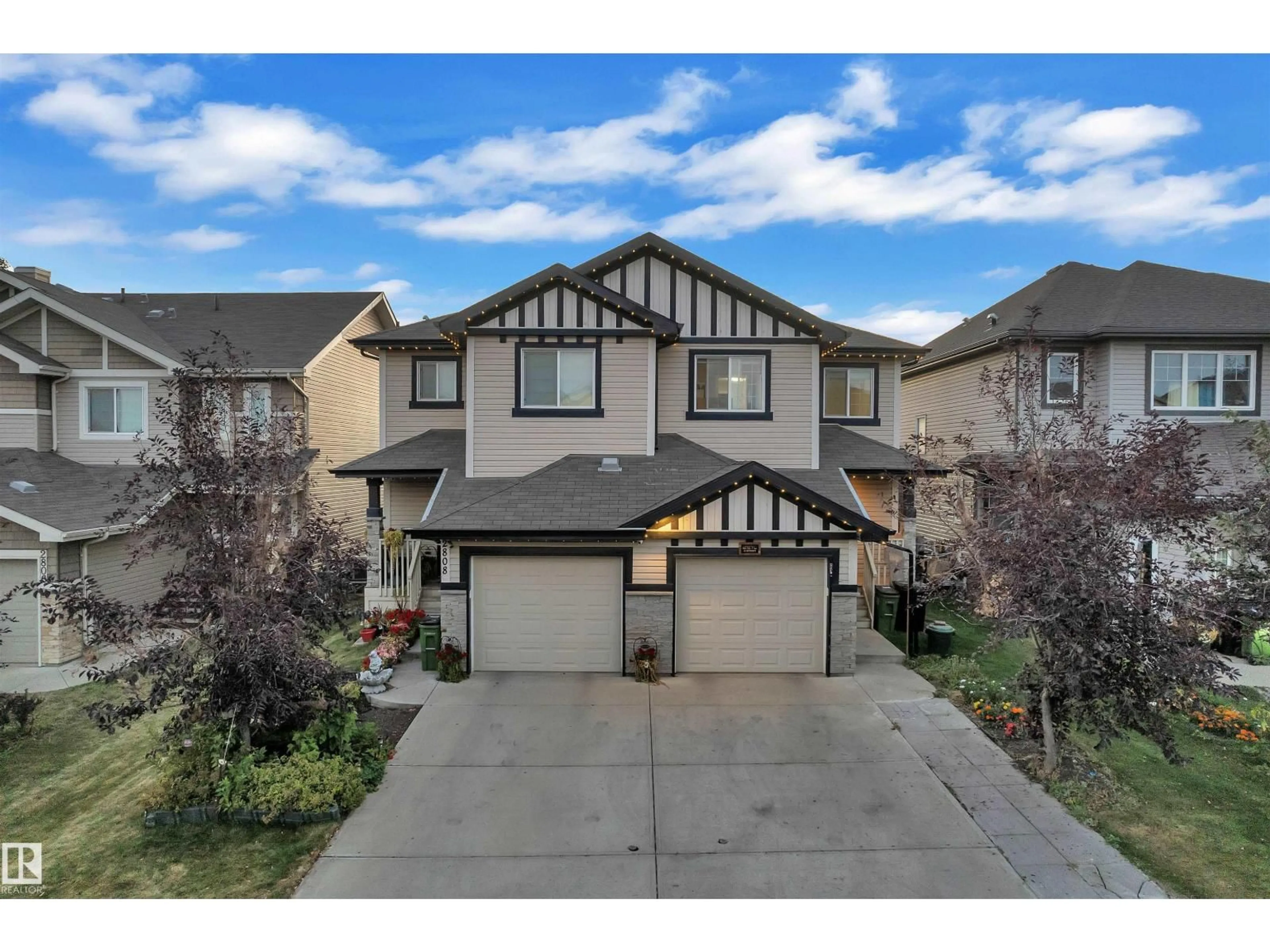 A pic from outside/outdoor area/front of a property/back of a property/a pic from drone, street for NW - 2810 15 ST, Edmonton Alberta T6T0V5