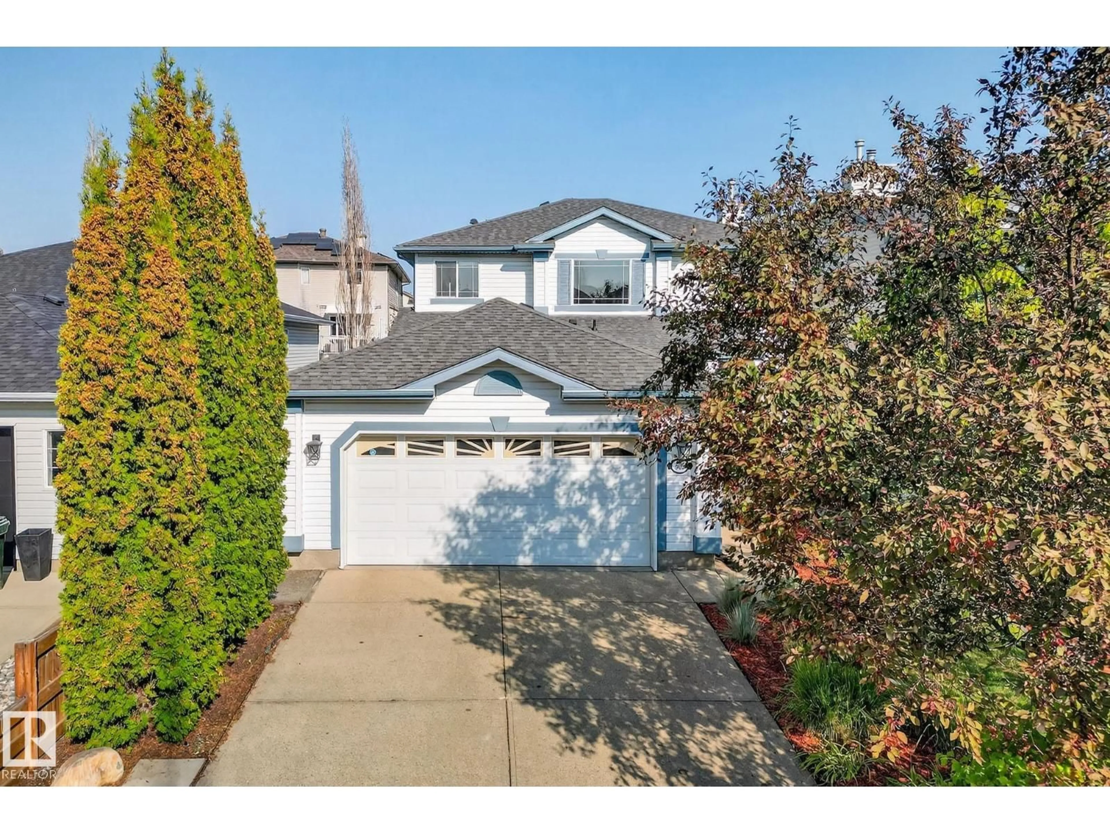Home with vinyl exterior material, street for 505 FORREST DR, Sherwood Park Alberta T8A6L3
