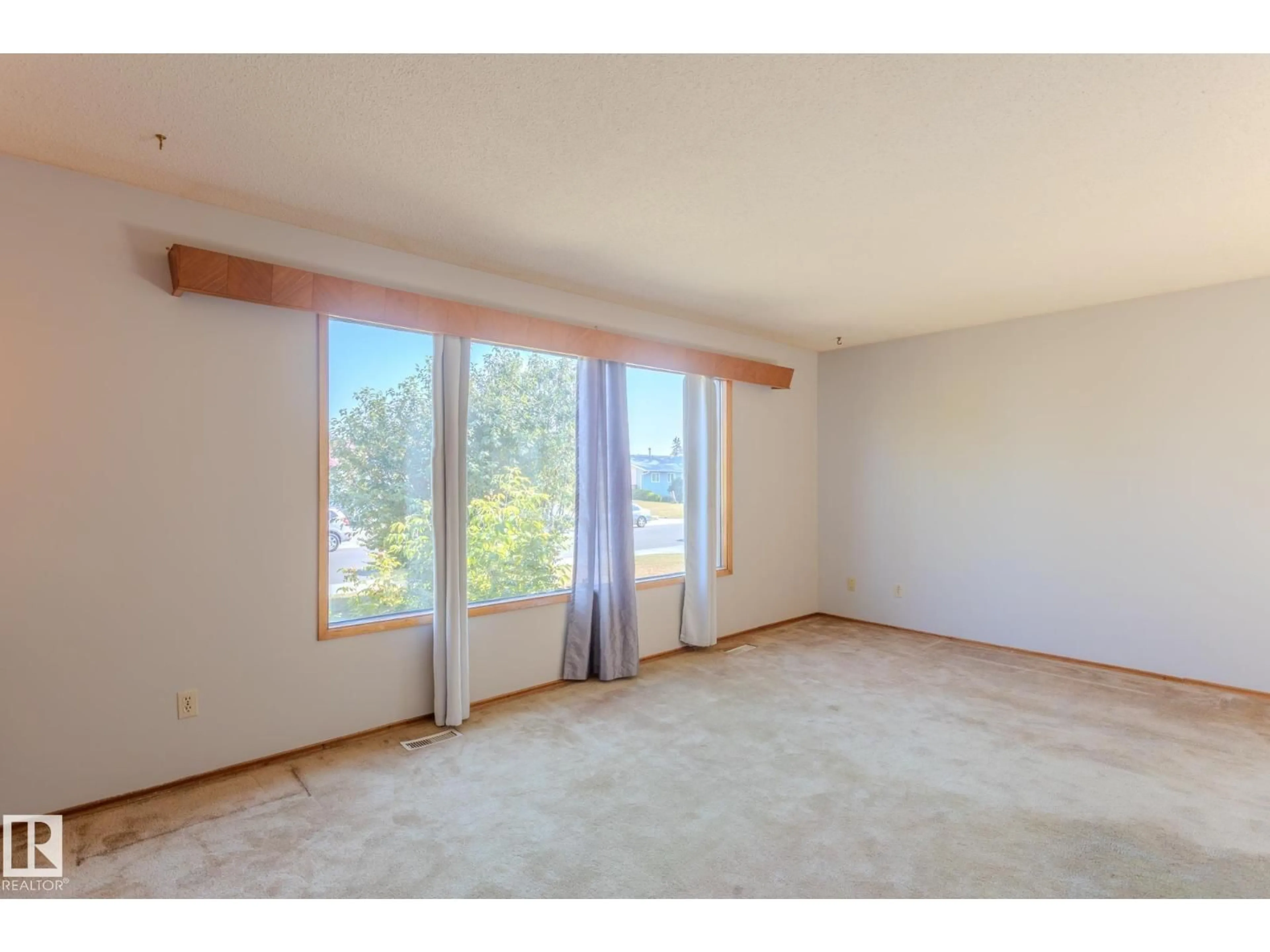 A pic of a room for NW - 12920 87 ST, Edmonton Alberta T5E3E1