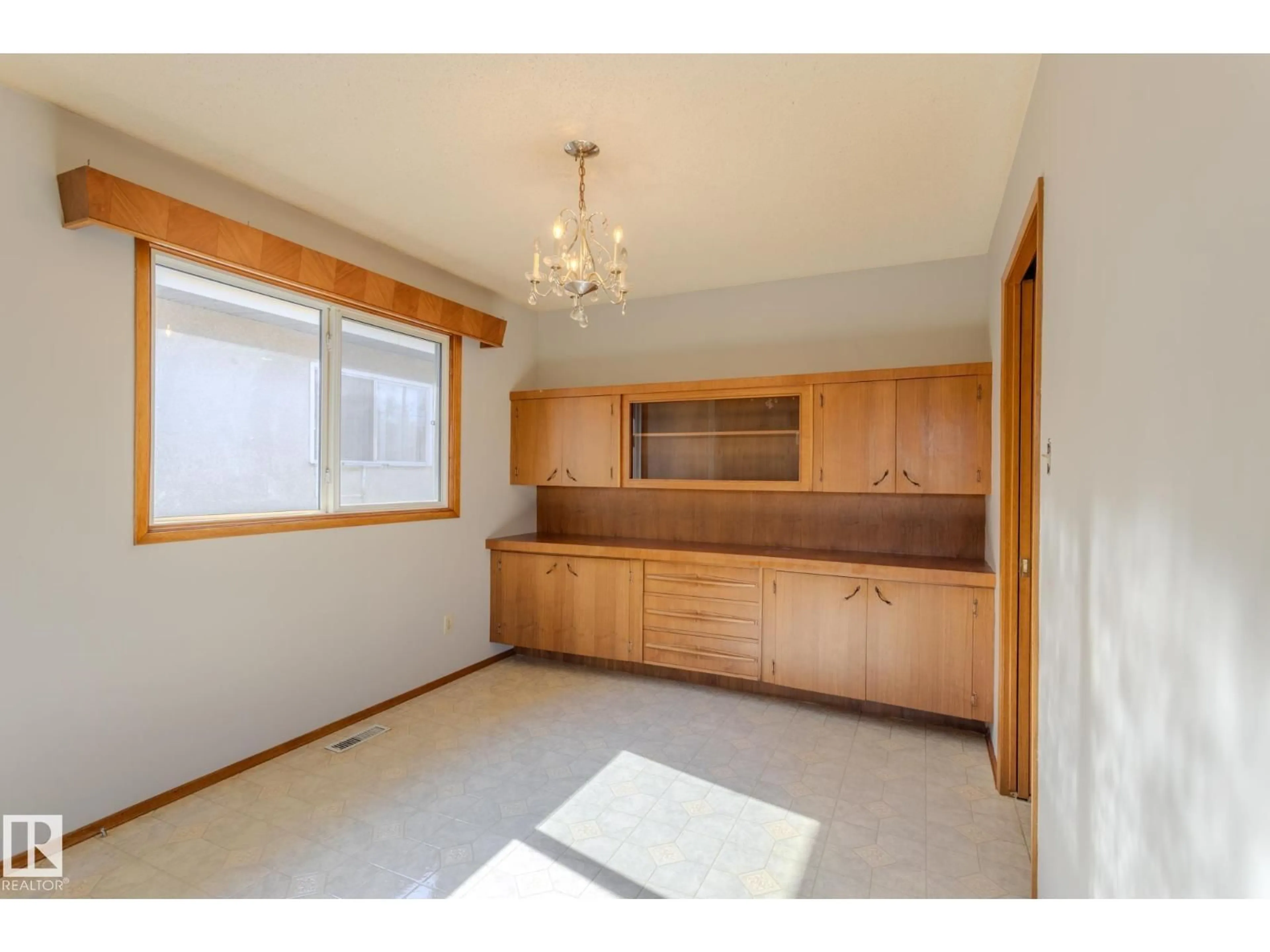 Unknown for NW - 12920 87 ST, Edmonton Alberta T5E3E1