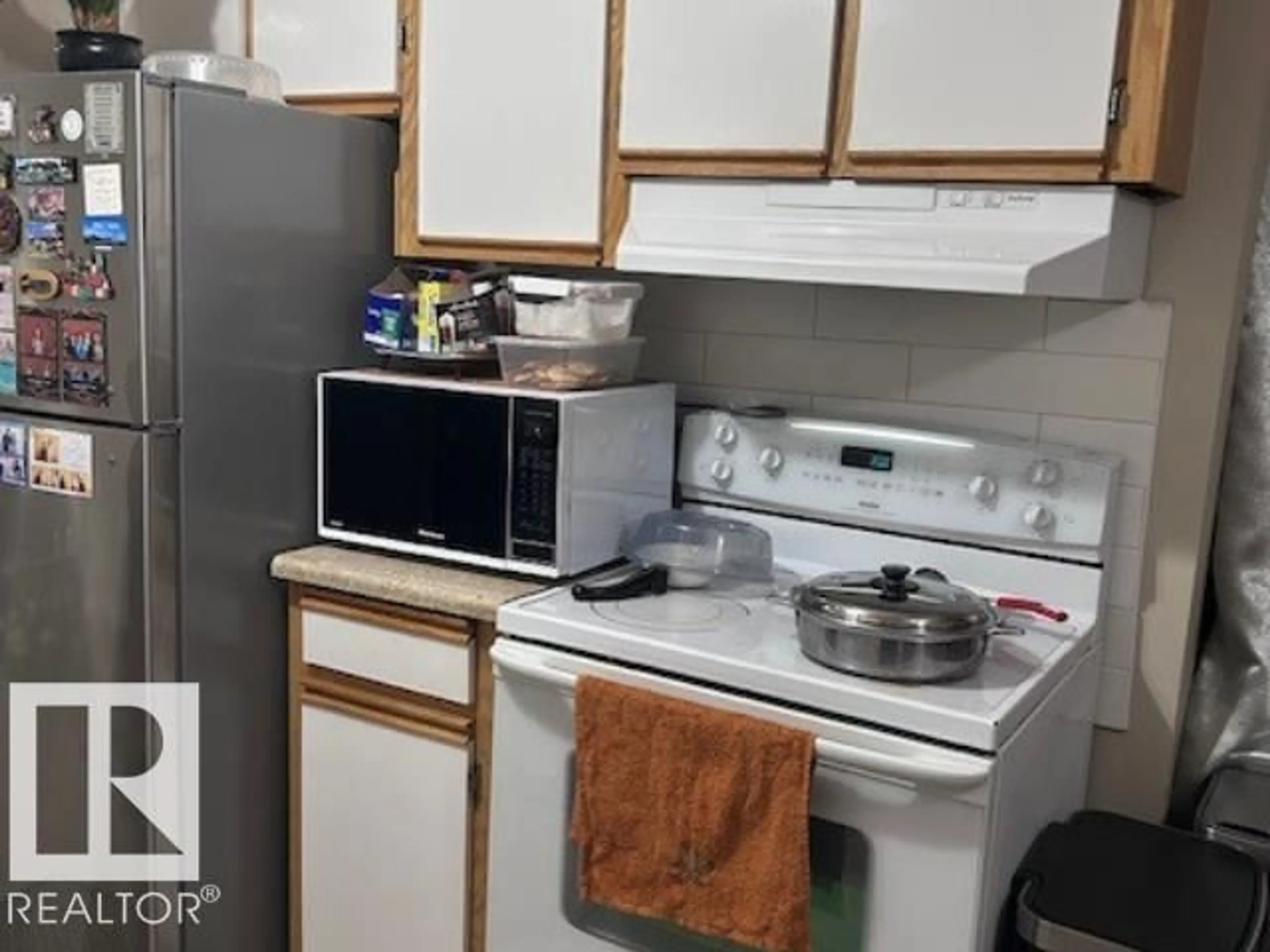 Standard kitchen, unknown for #204 - 10035 164 ST, Edmonton Alberta T5P4L4