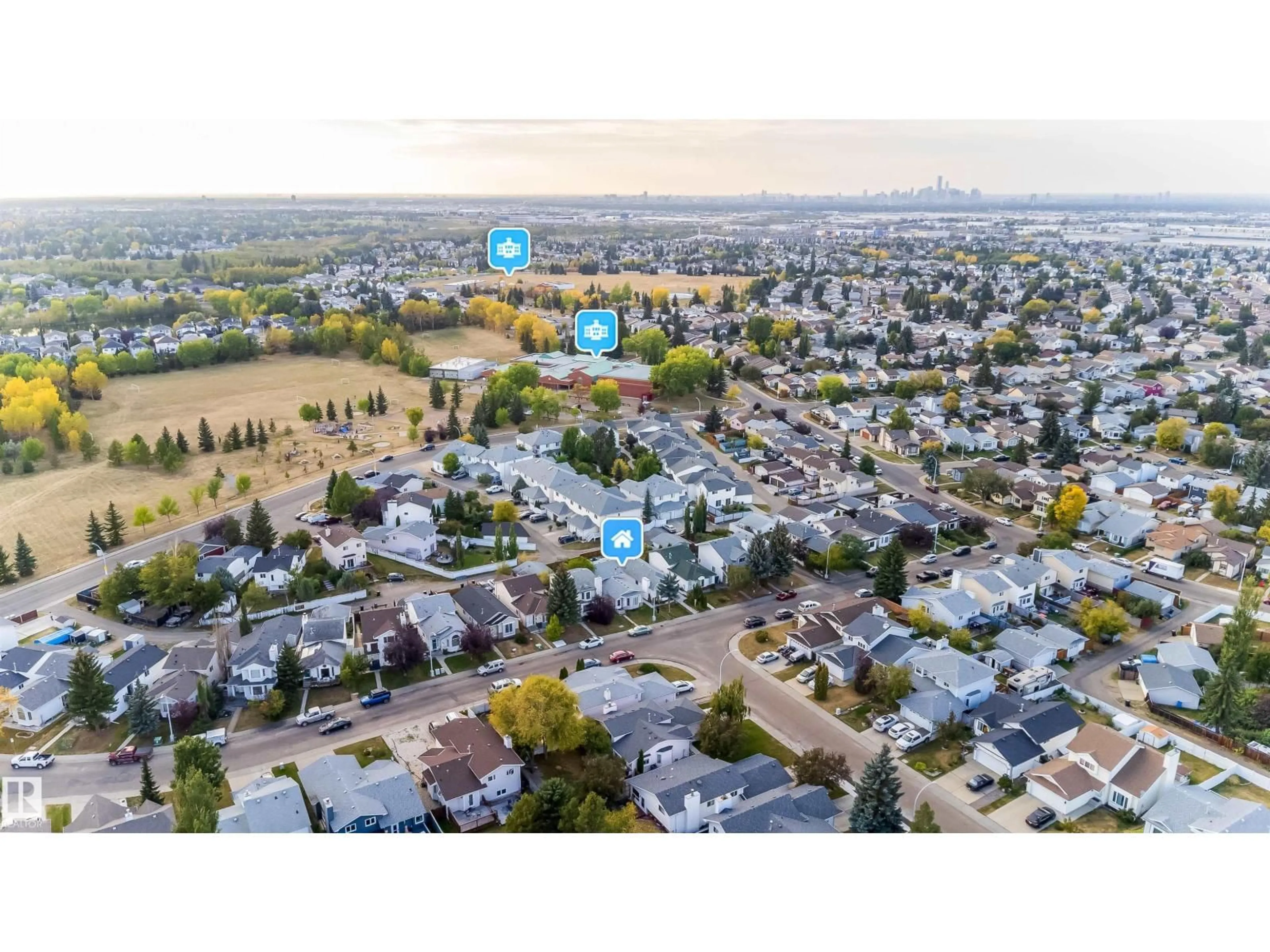 A pic from outside/outdoor area/front of a property/back of a property/a pic from drone, street for 4004 37 ST, Edmonton Alberta T6L6M8