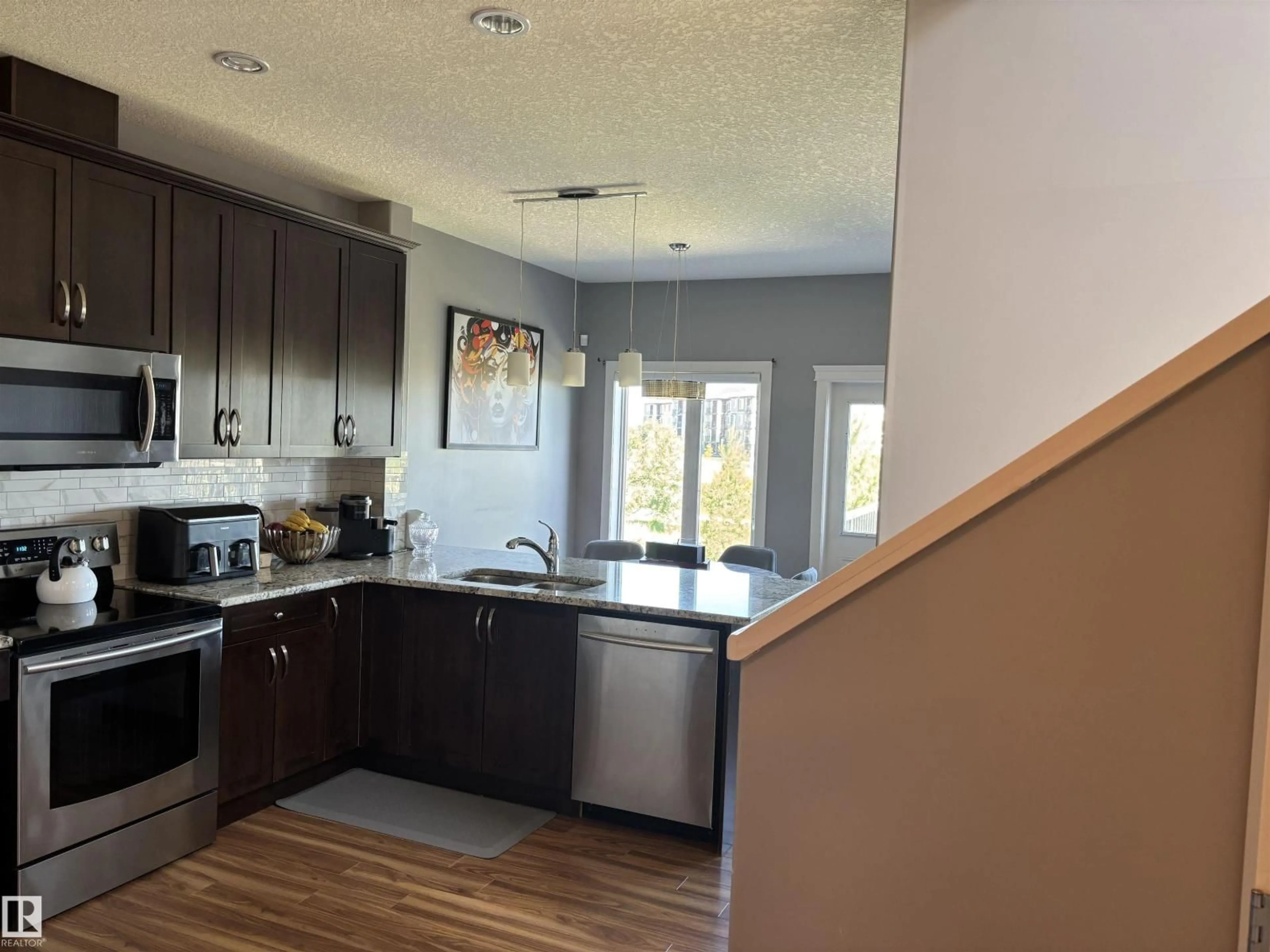 Open concept kitchen, unknown for 6694 CARDINAL RD, Edmonton Alberta T6W2Y4