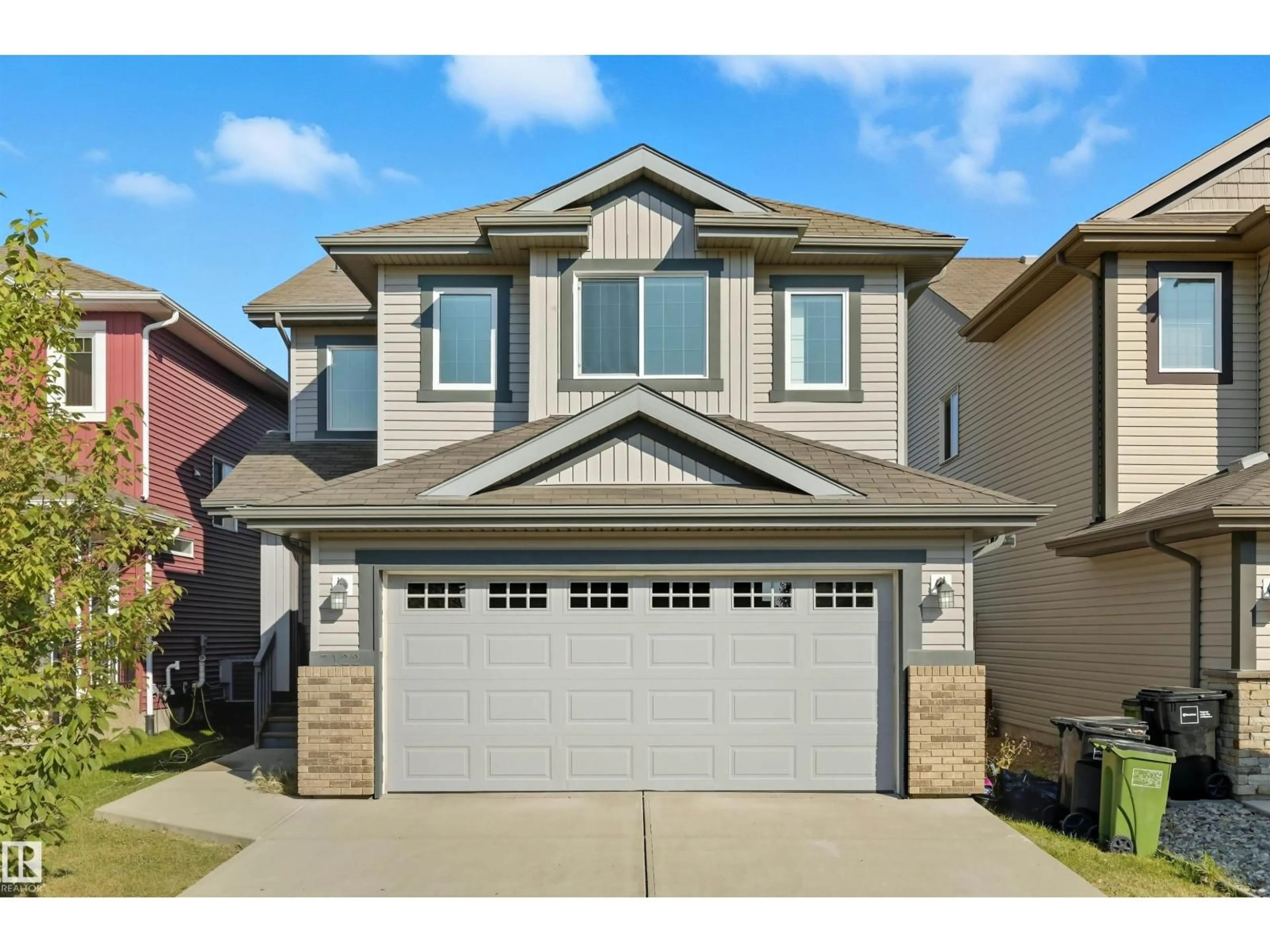 Home with vinyl exterior material, street for SW - 7122 ARMOUR LINK LI, Edmonton Alberta T6W2P1
