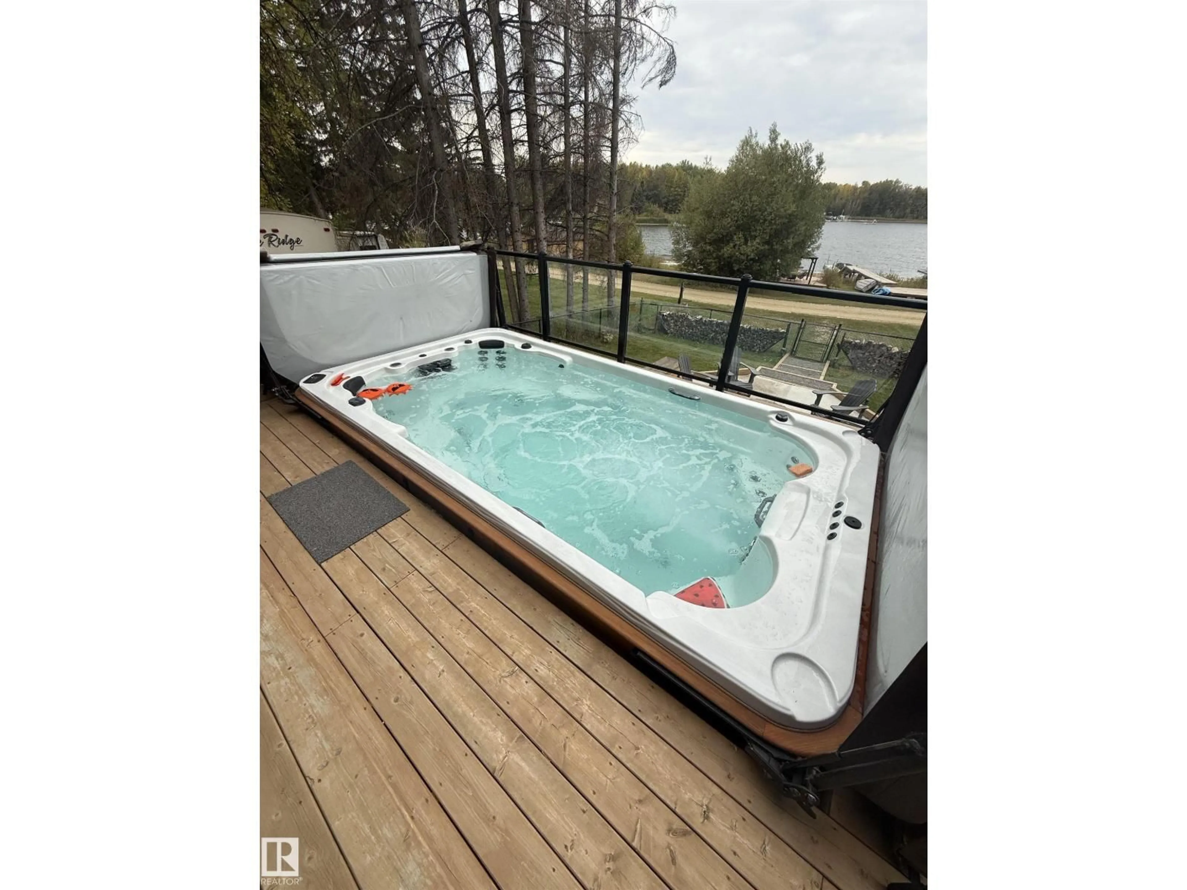 Pool for #23 - 2332 TWP 521, Rural Parkland County Alberta T7Y2L7
