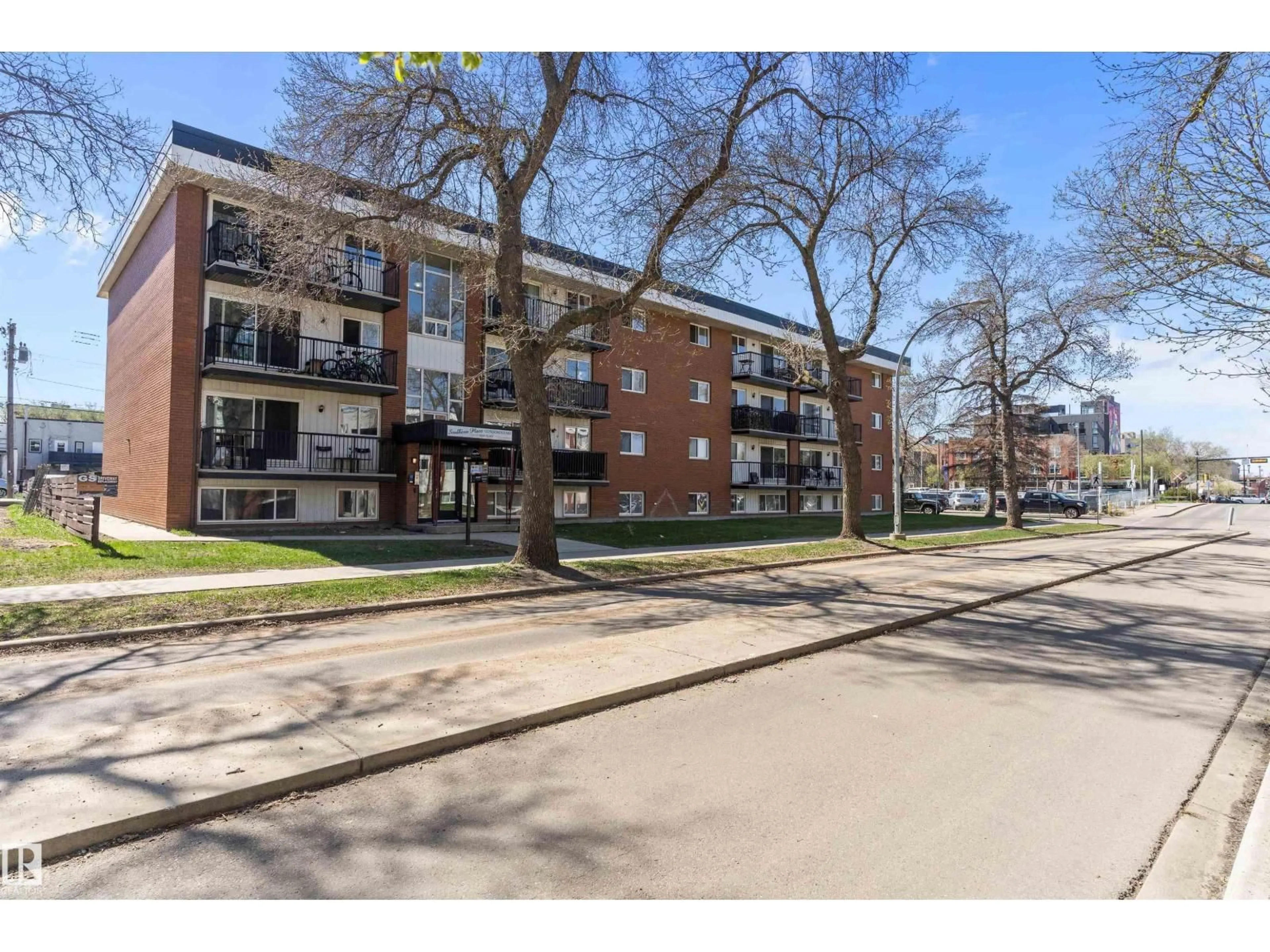 Unknown for #303 - 10149 83 AV, Edmonton Alberta T6E2C5