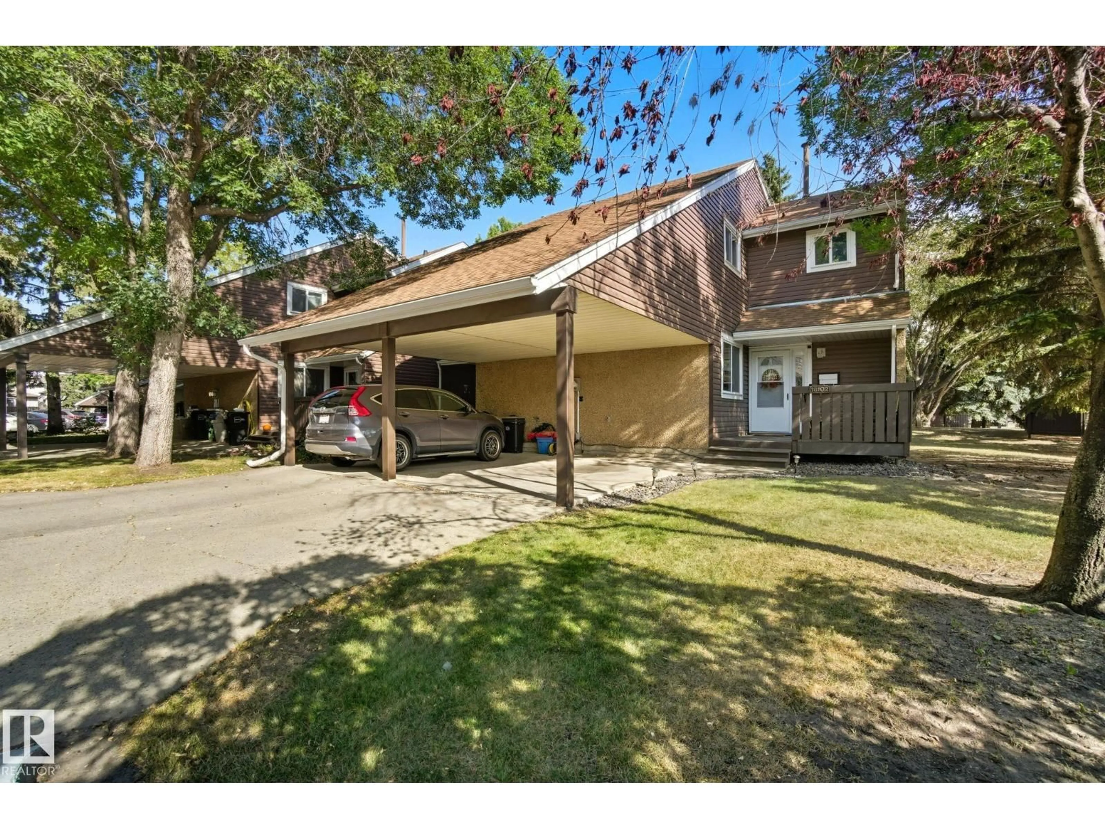Unknown for 18102 96 AV, Edmonton Alberta T5T3N3
