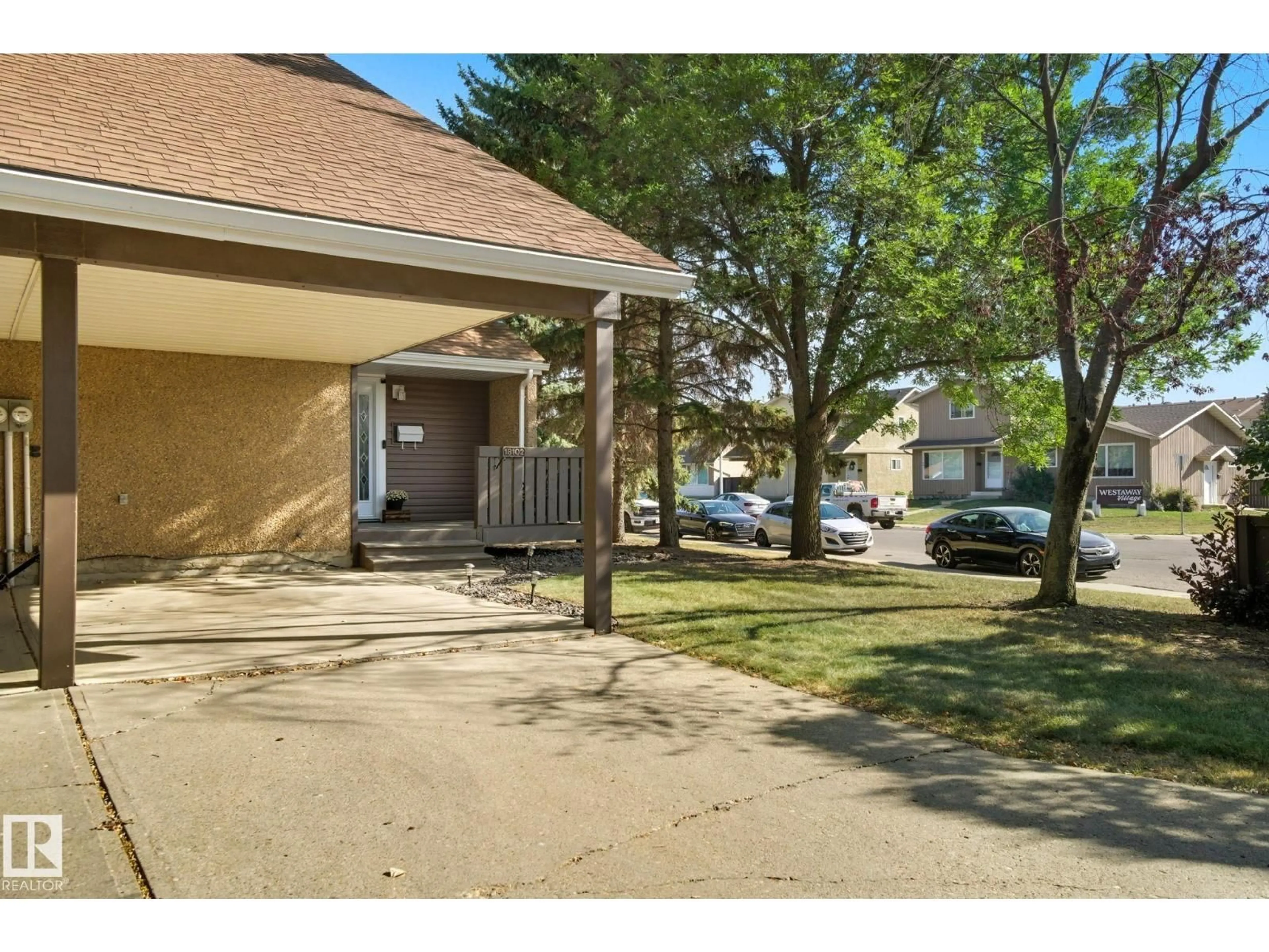 Unknown for 18102 96 AV, Edmonton Alberta T5T3N3
