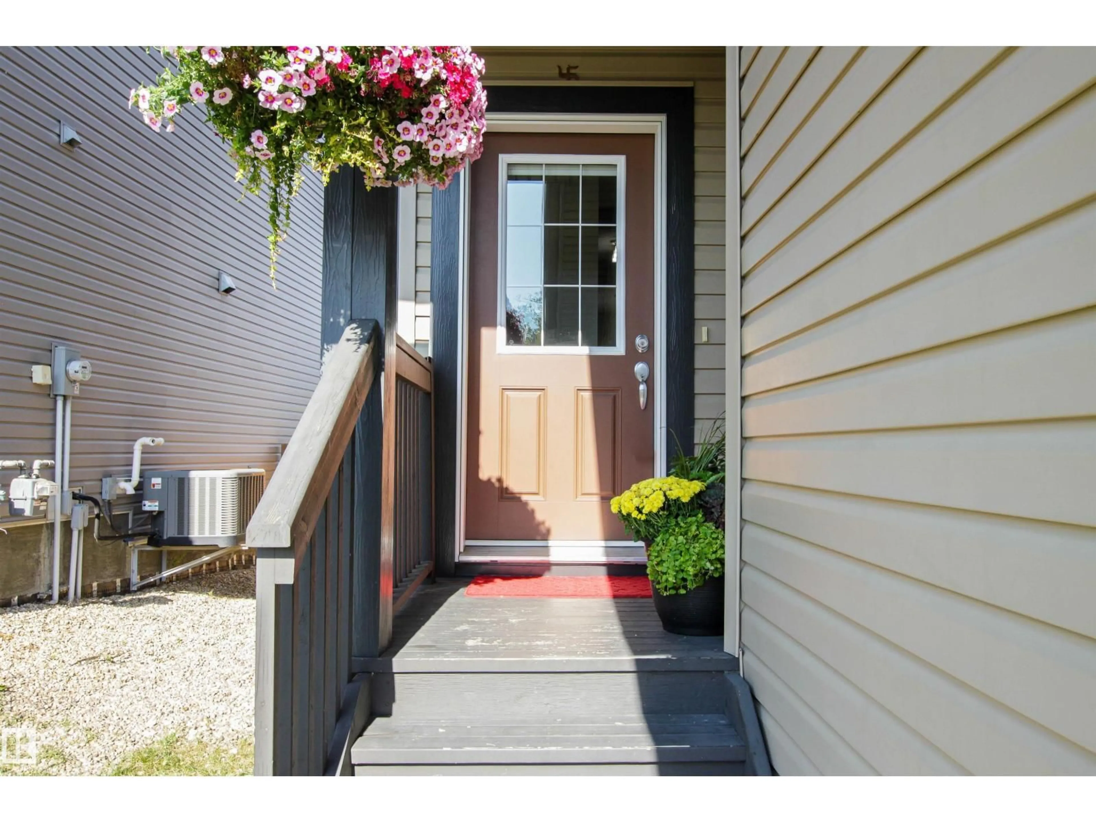 Indoor entryway for 26 AMBLESIDE WY, Sherwood Park Alberta T8H1A5