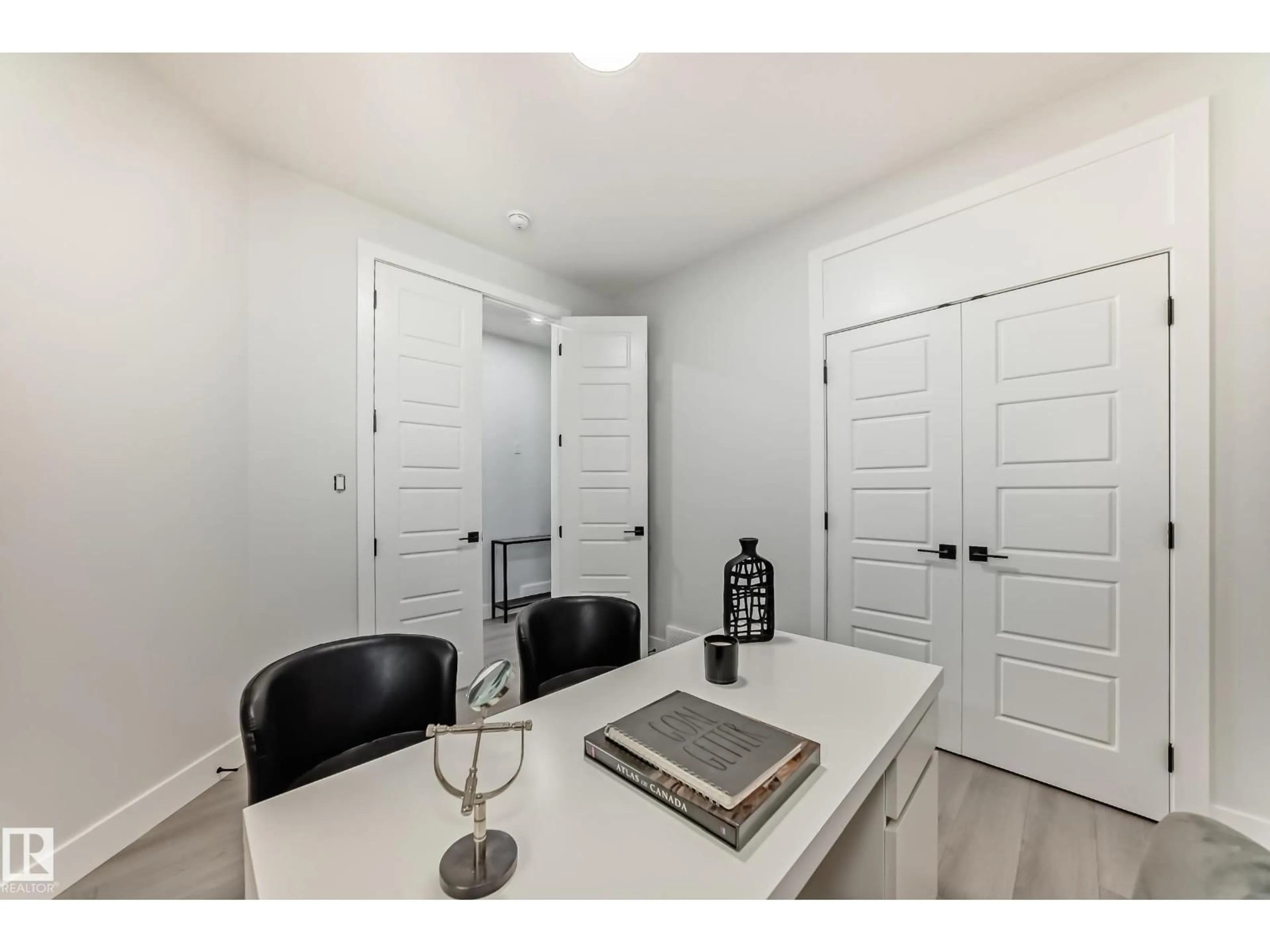 A pic of a room for 4 EDGEFIELD WY, St. Albert Alberta T8N8A1