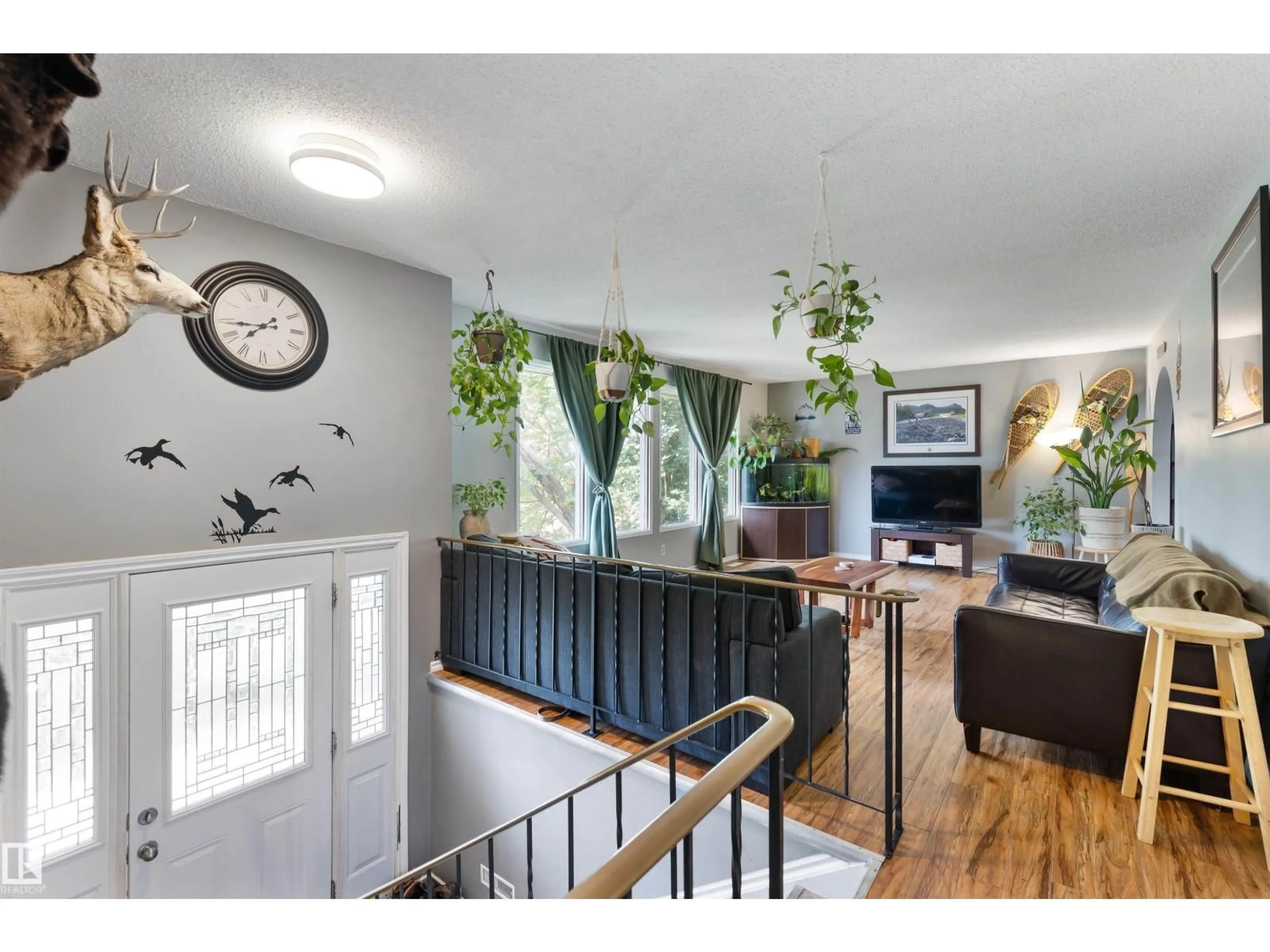 Indoor entryway for 4728 44 AV, Gibbons Alberta T0A1N0