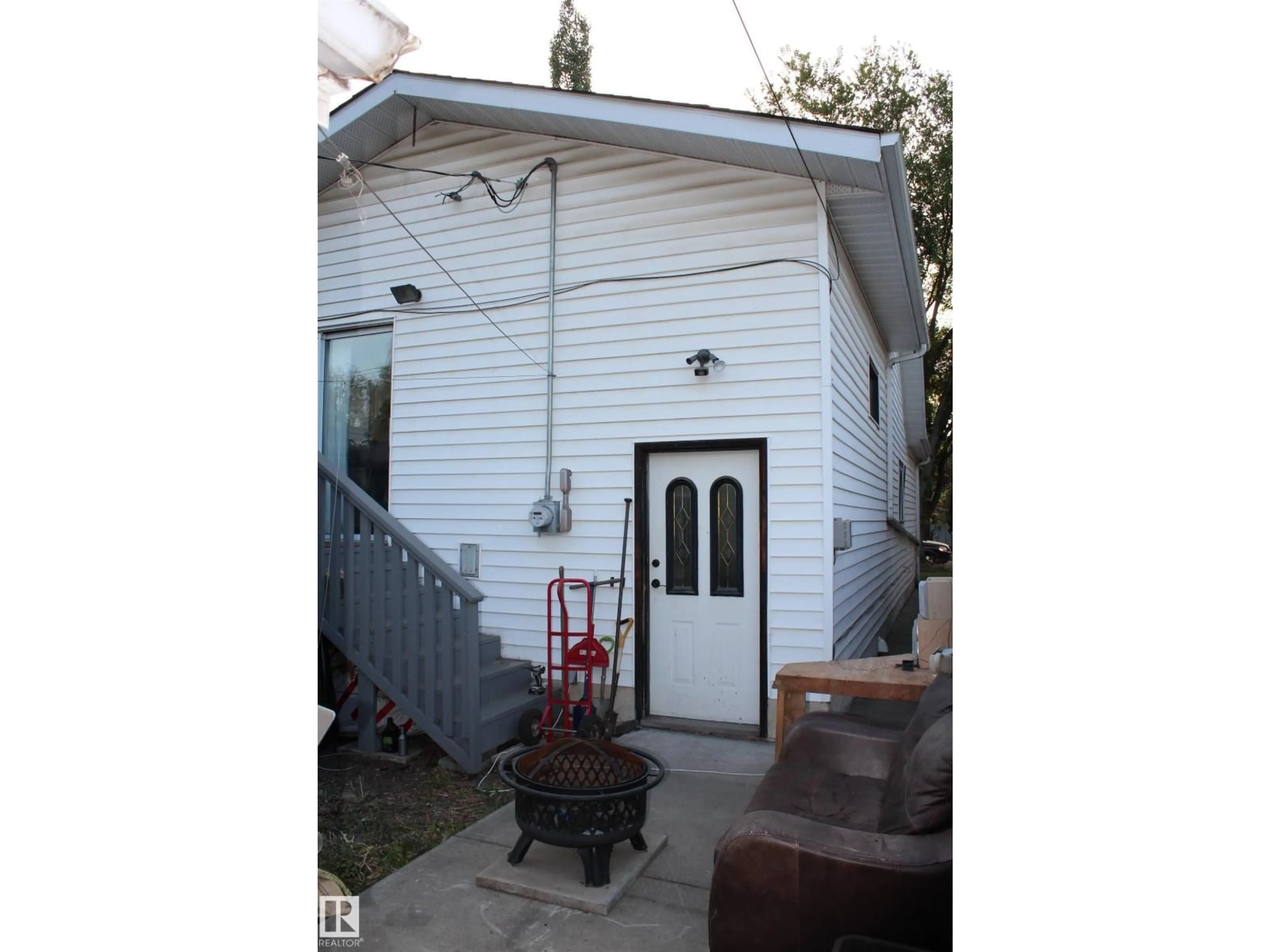 Unknown for 10517 82 ST, Edmonton Alberta T6A3M9
