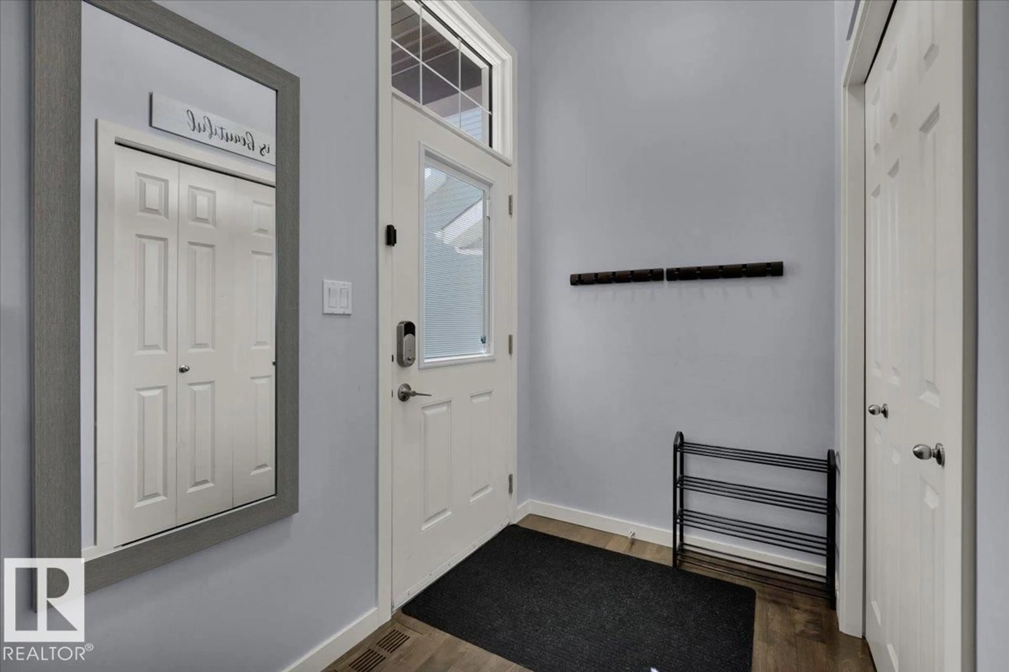 Indoor entryway for 2585 COLE CR, Edmonton Alberta T6W2A3