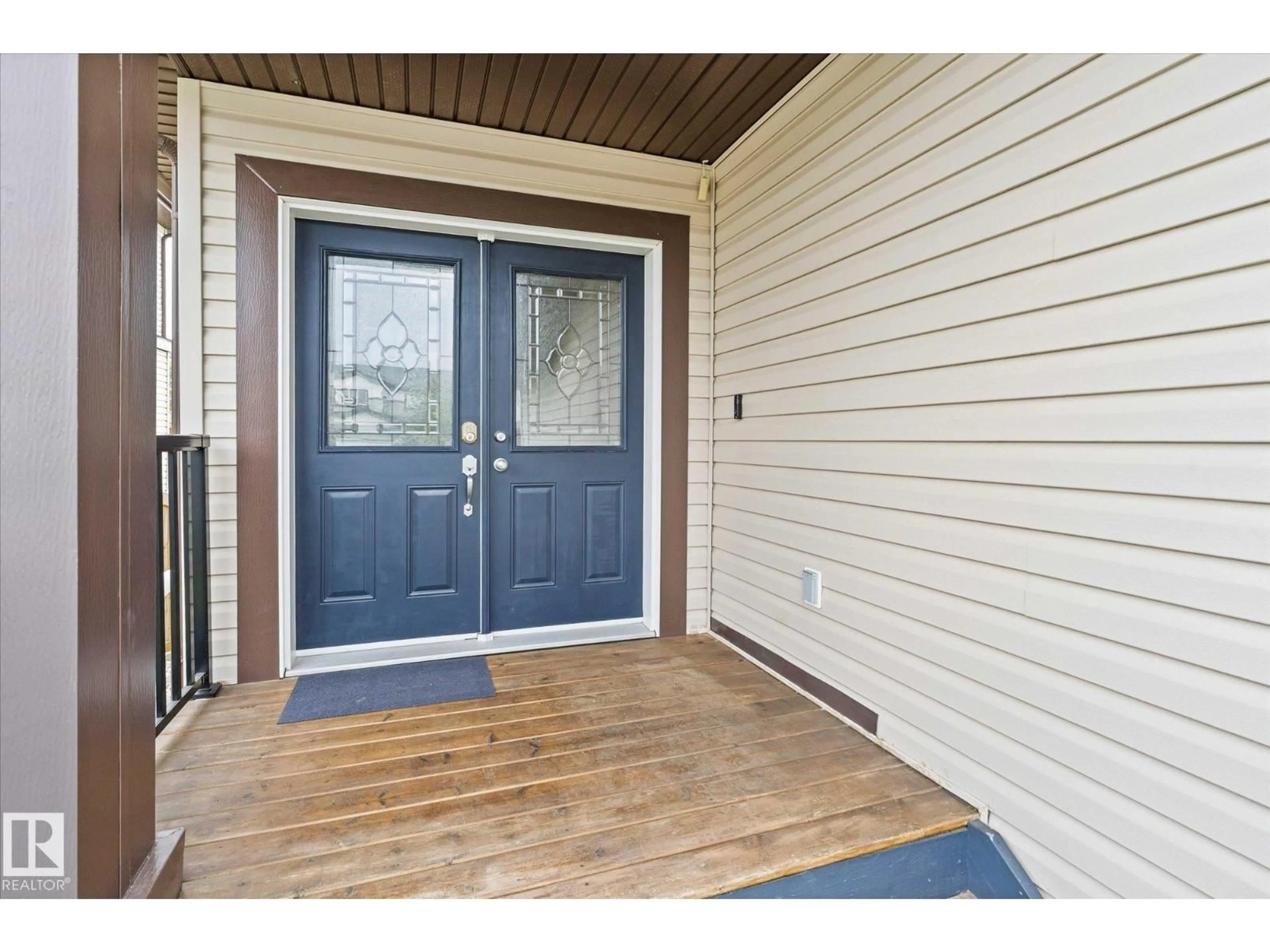Indoor entryway for 77 SPRUCE RIDGE DR, Spruce Grove Alberta T7X4M8