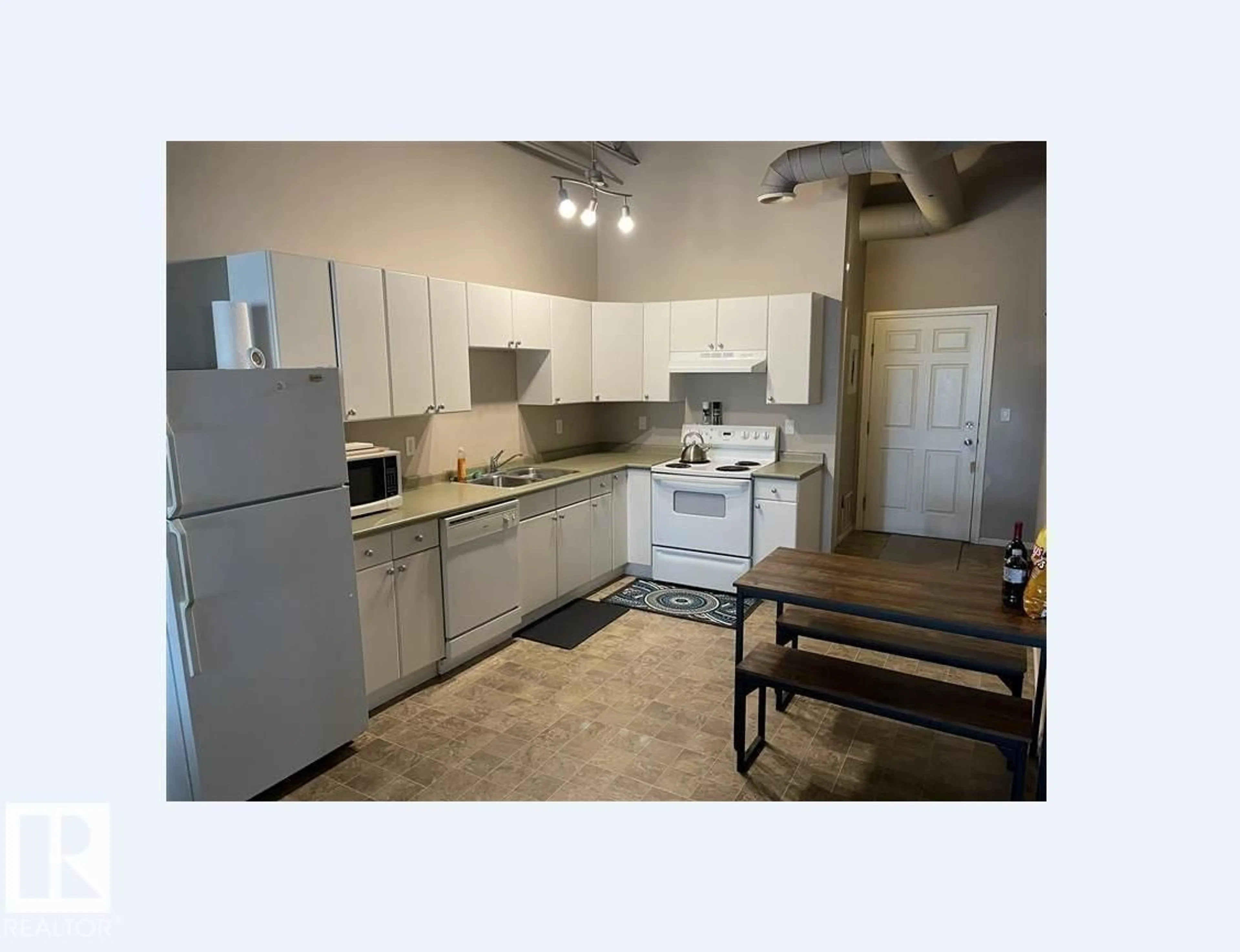 Standard kitchen, unknown for #211 - 9817 103 ST, Fort Saskatchewan Alberta T8L2C7