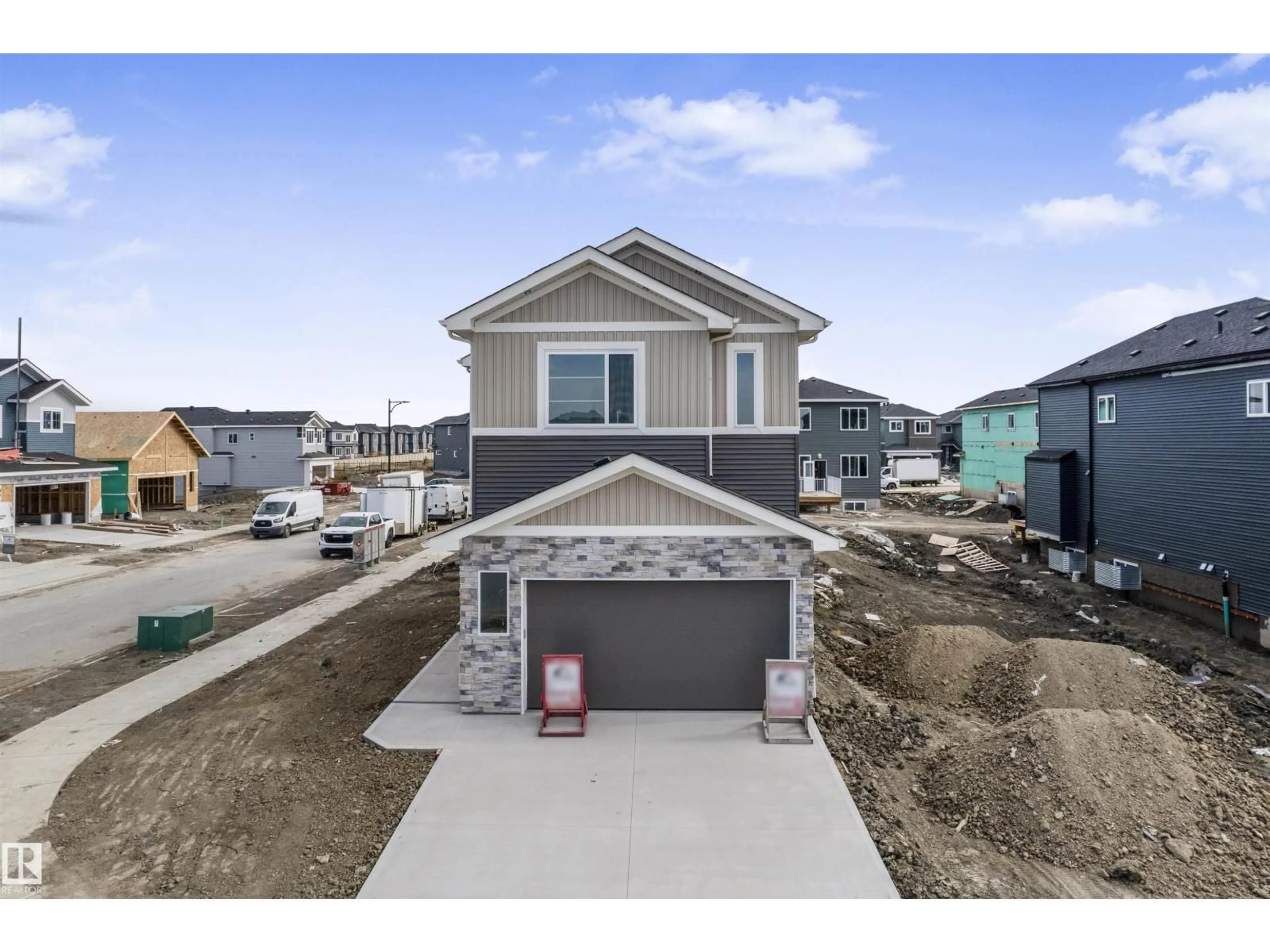 Home with vinyl exterior material, street for 57 ELDRIDGE PT, St. Albert Alberta T8N8C3