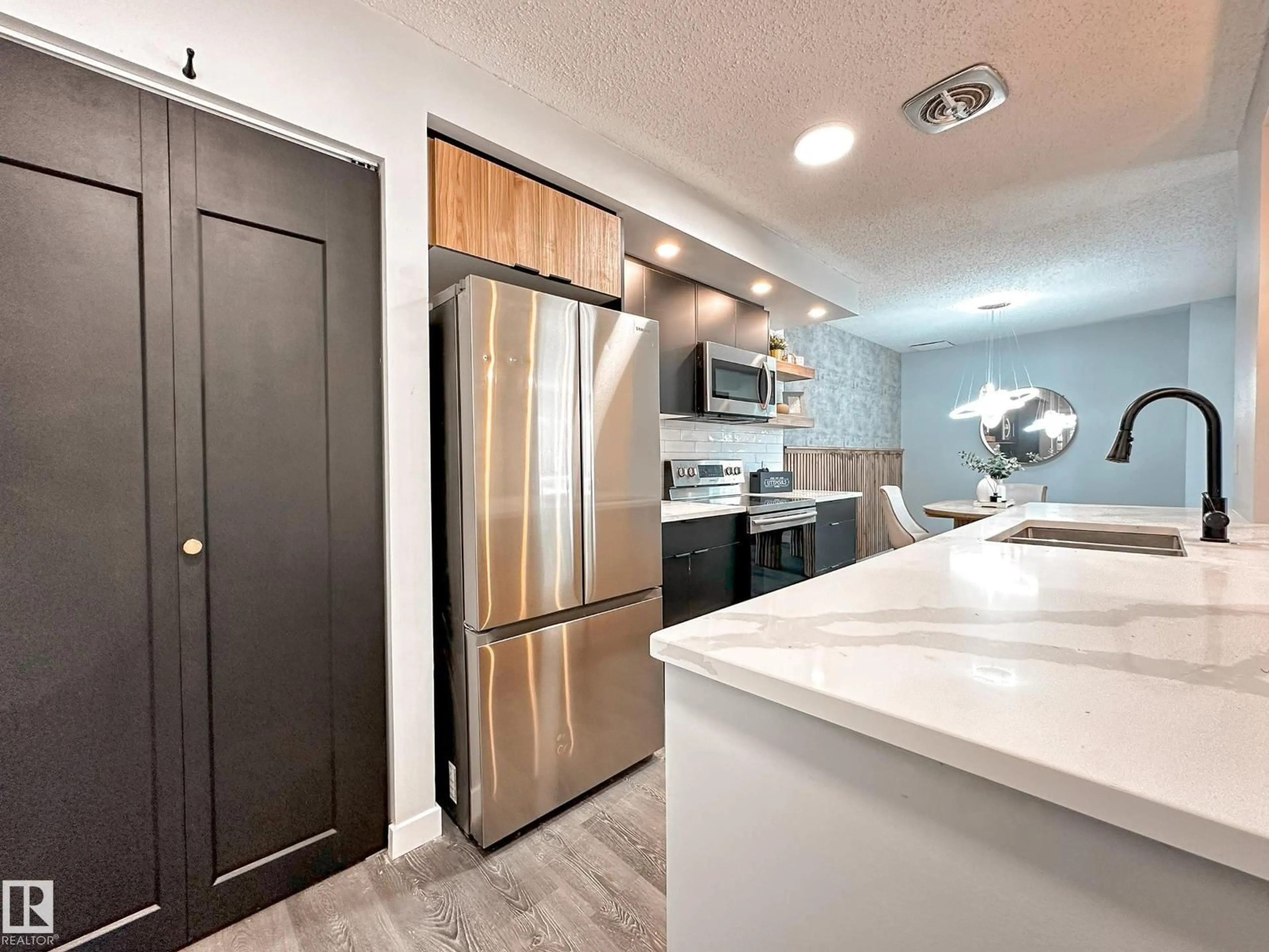 Unknown for 862 ERIN PL, Edmonton Alberta T5T1M6