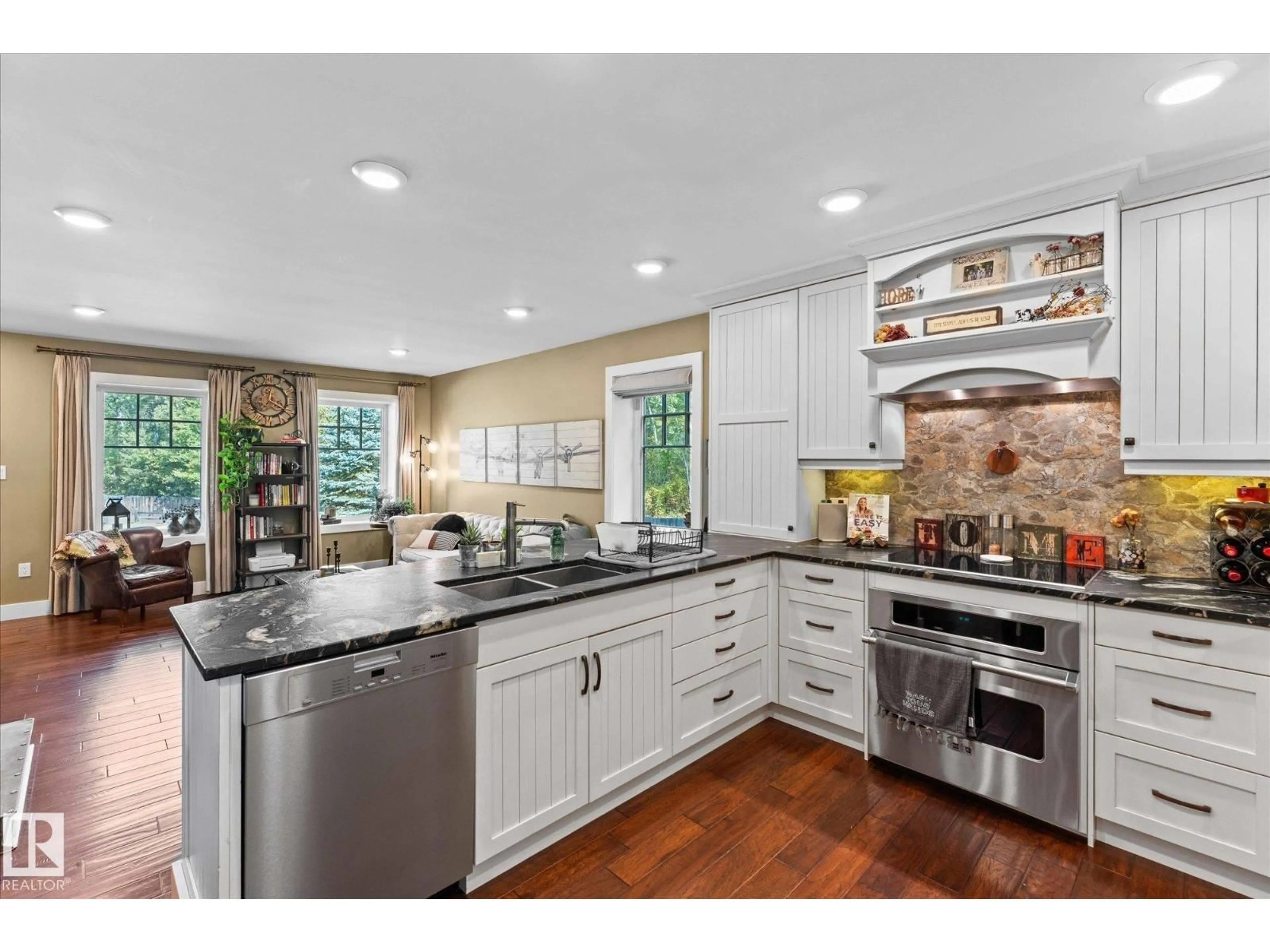 Open concept kitchen, ceramic/tile floor for 13 - 54029 RGE ROAD 275, Rural Parkland County Alberta T7X3S6