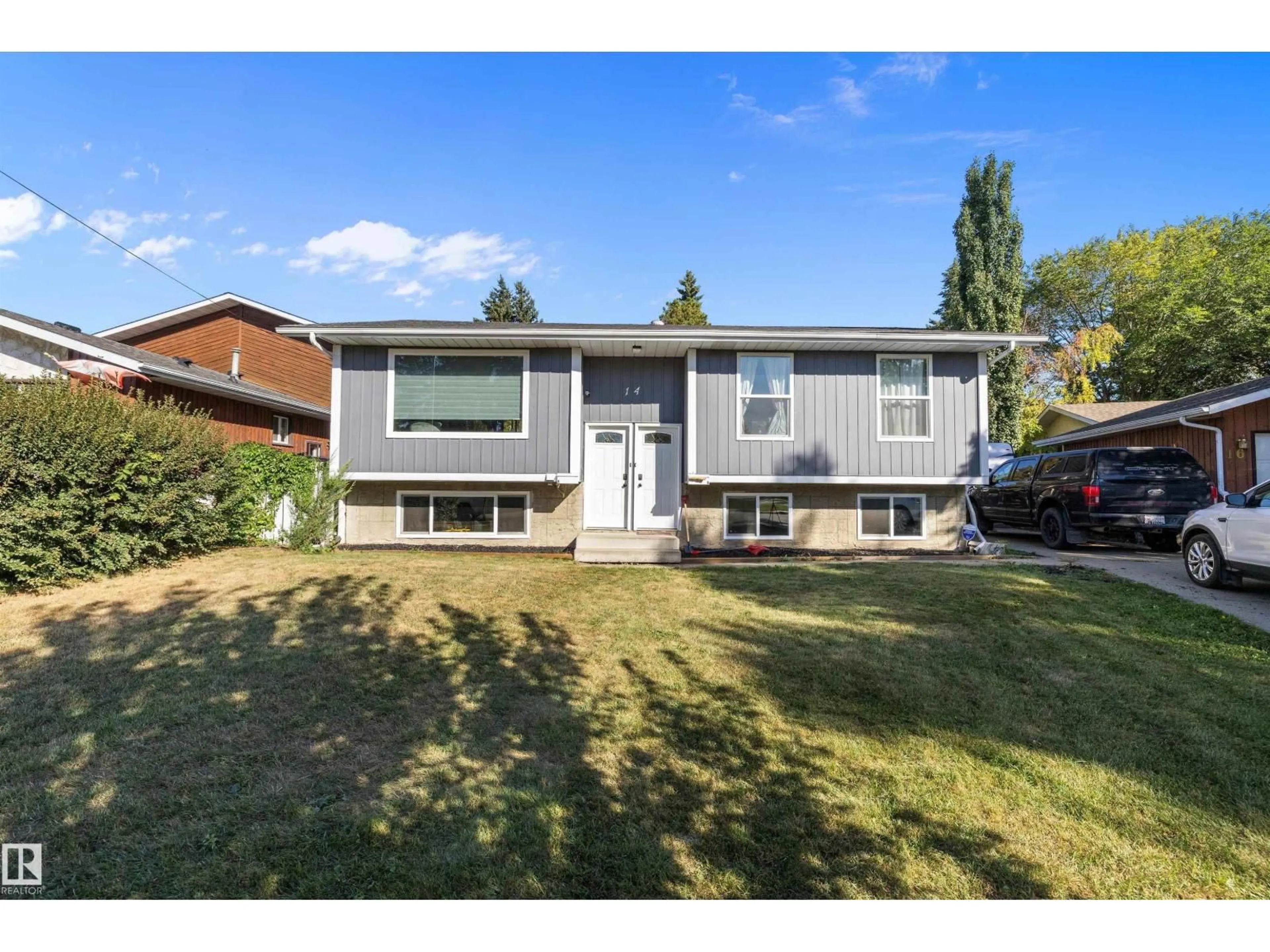 Home with vinyl exterior material, street for 14 FALLHAVEN PL, St. Albert Alberta T8N1V1