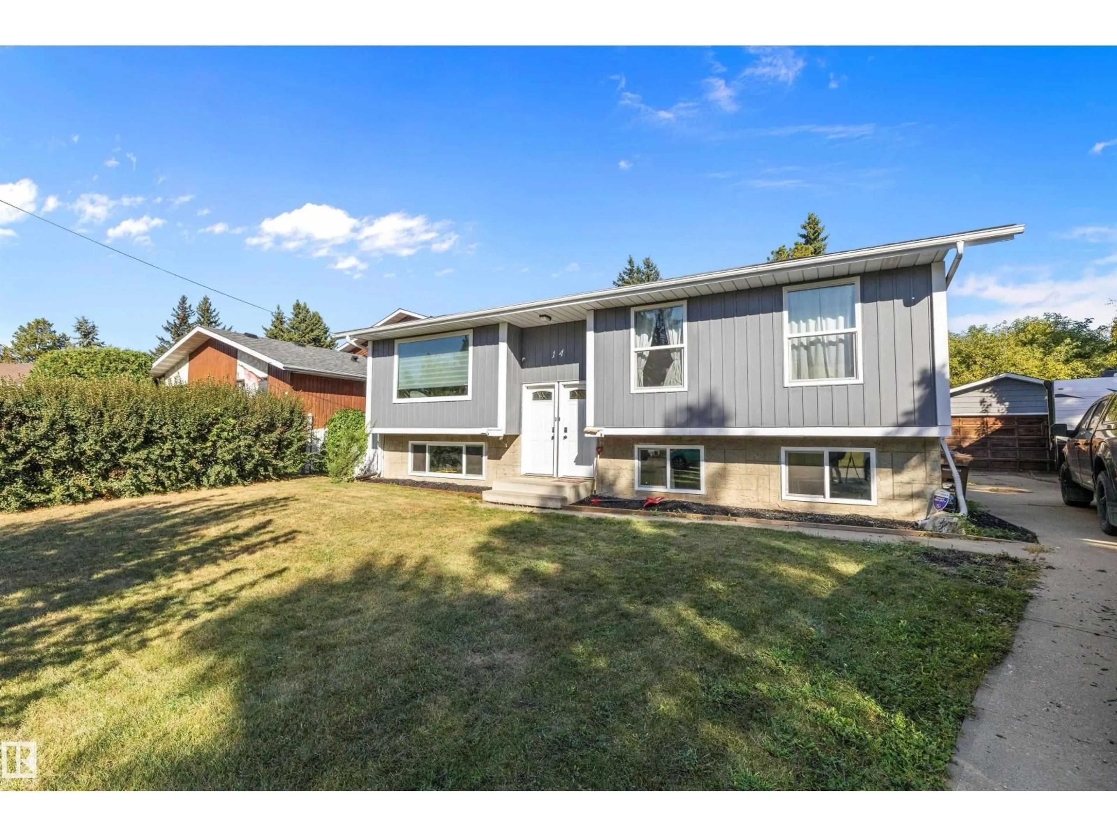 Home with vinyl exterior material, street for 14 FALLHAVEN PL, St. Albert Alberta T8N1V1
