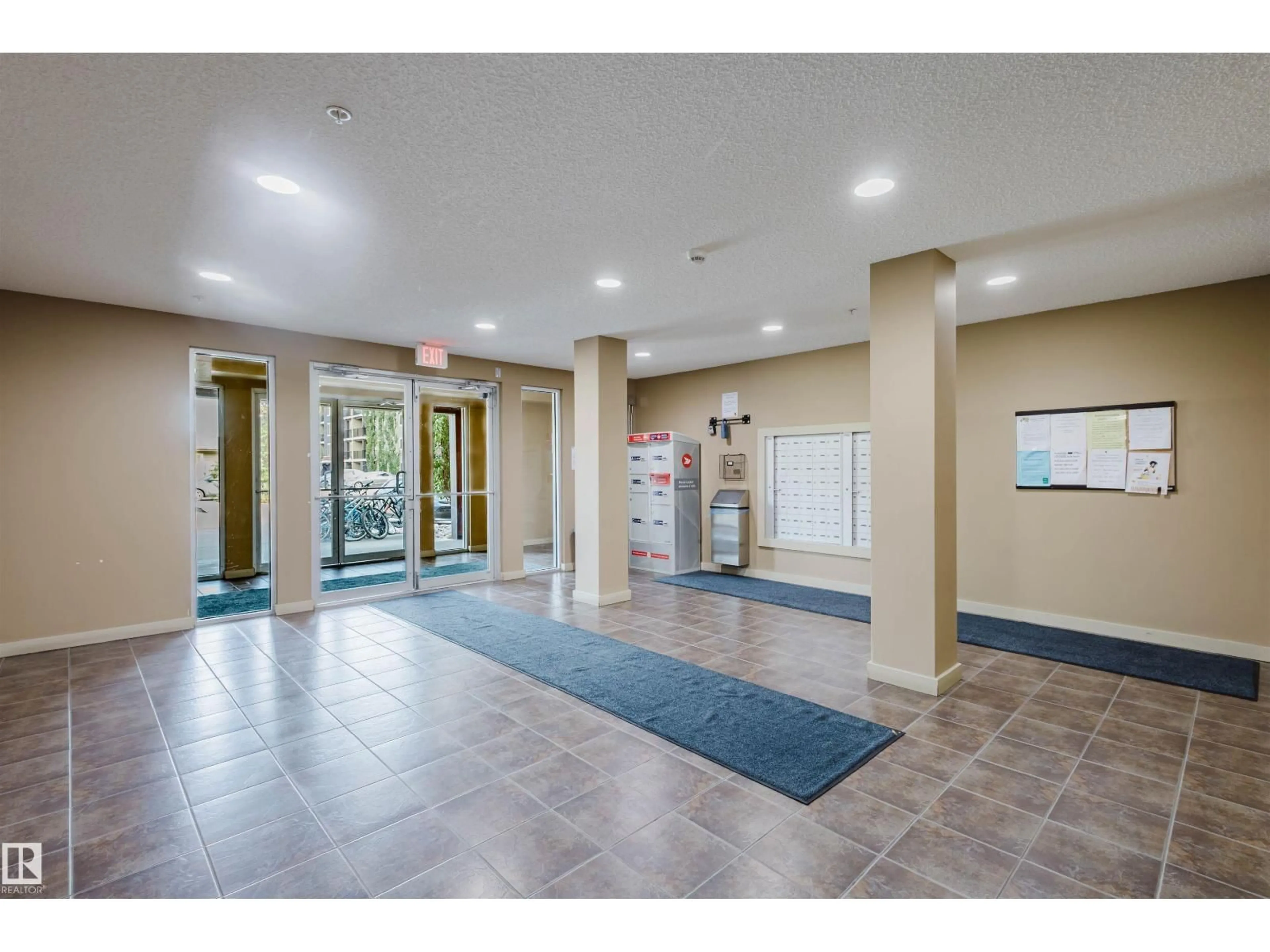 Indoor foyer for #301 - 12045 22 AV, Edmonton Alberta T6W2Y2