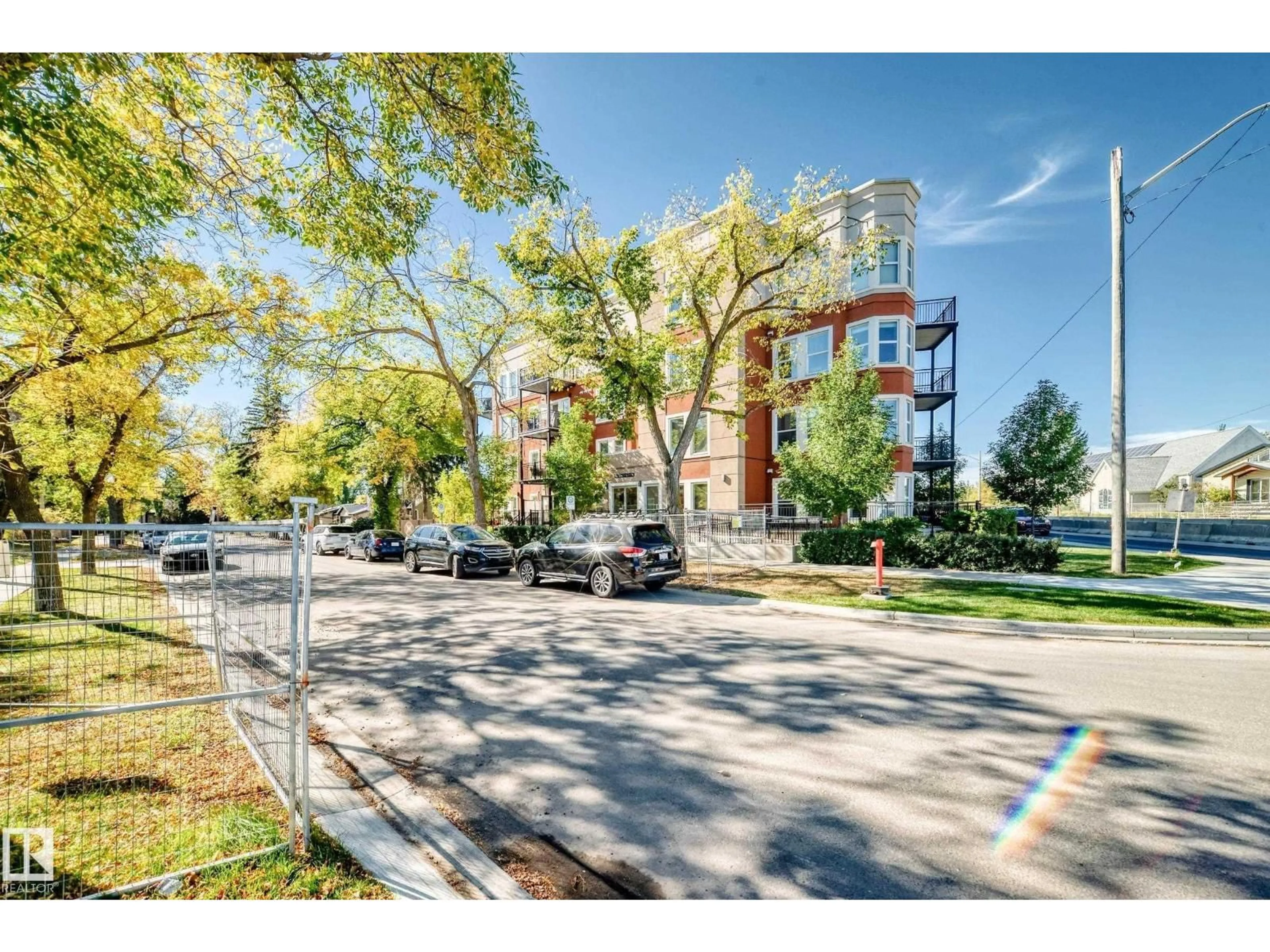 Unknown for 101 - 10126 144 ST, Edmonton Alberta T5N2T7