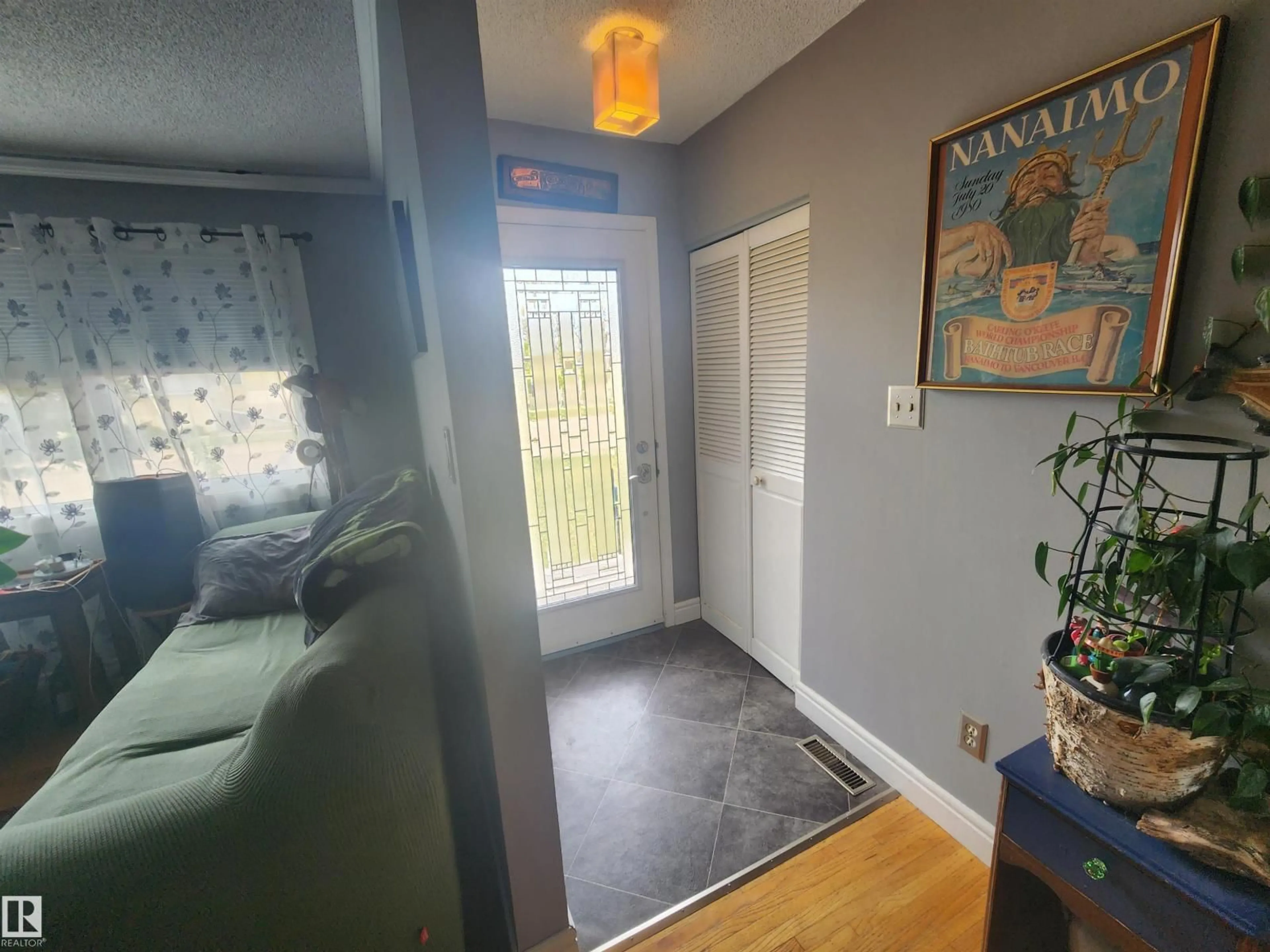 Indoor entryway for 4839 49 ST, Clyde Alberta T0G0P0