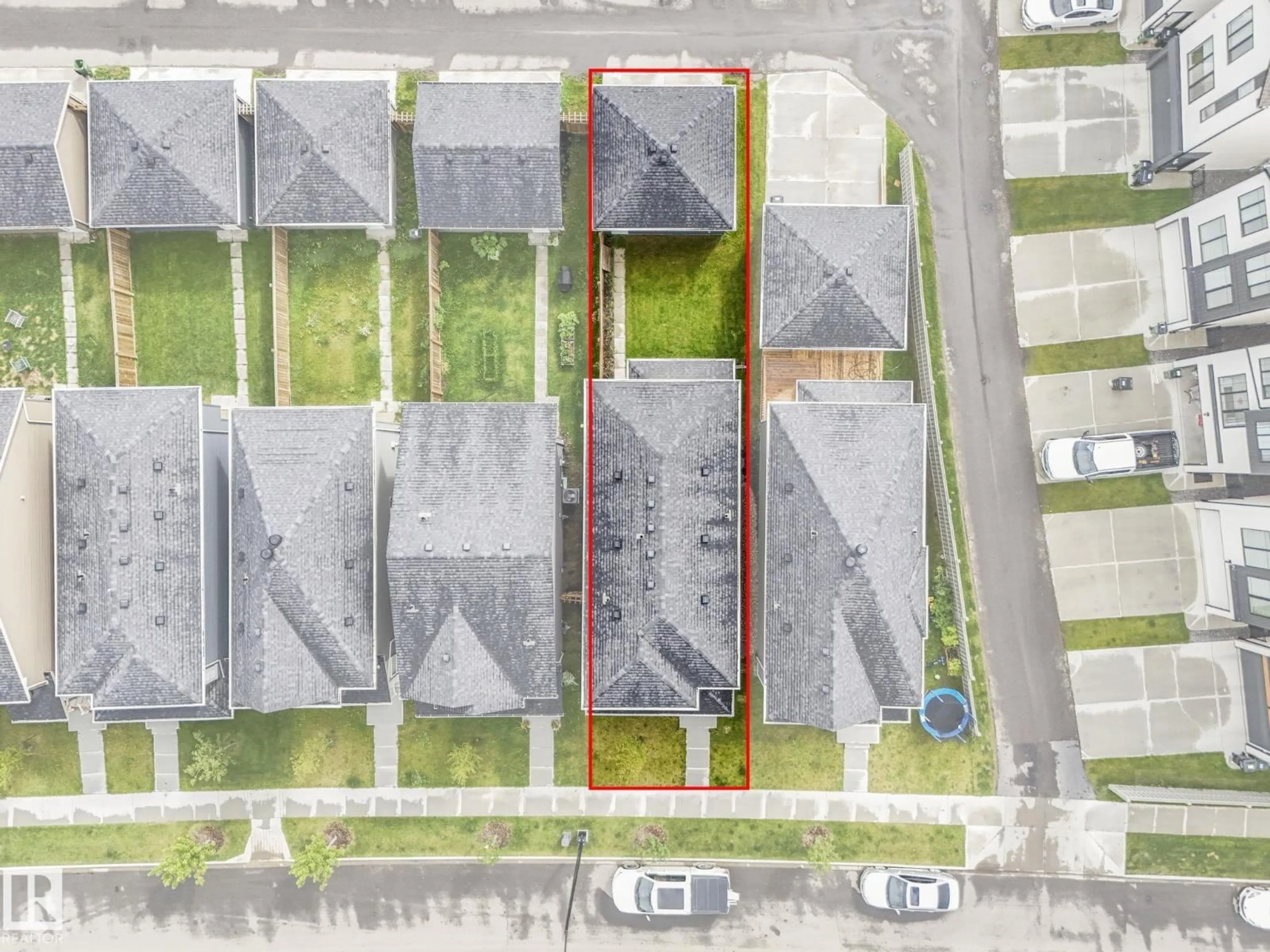 A pic from outside/outdoor area/front of a property/back of a property/a pic from drone, street for 22671 81 AVE NW, Edmonton Alberta T5T7S8