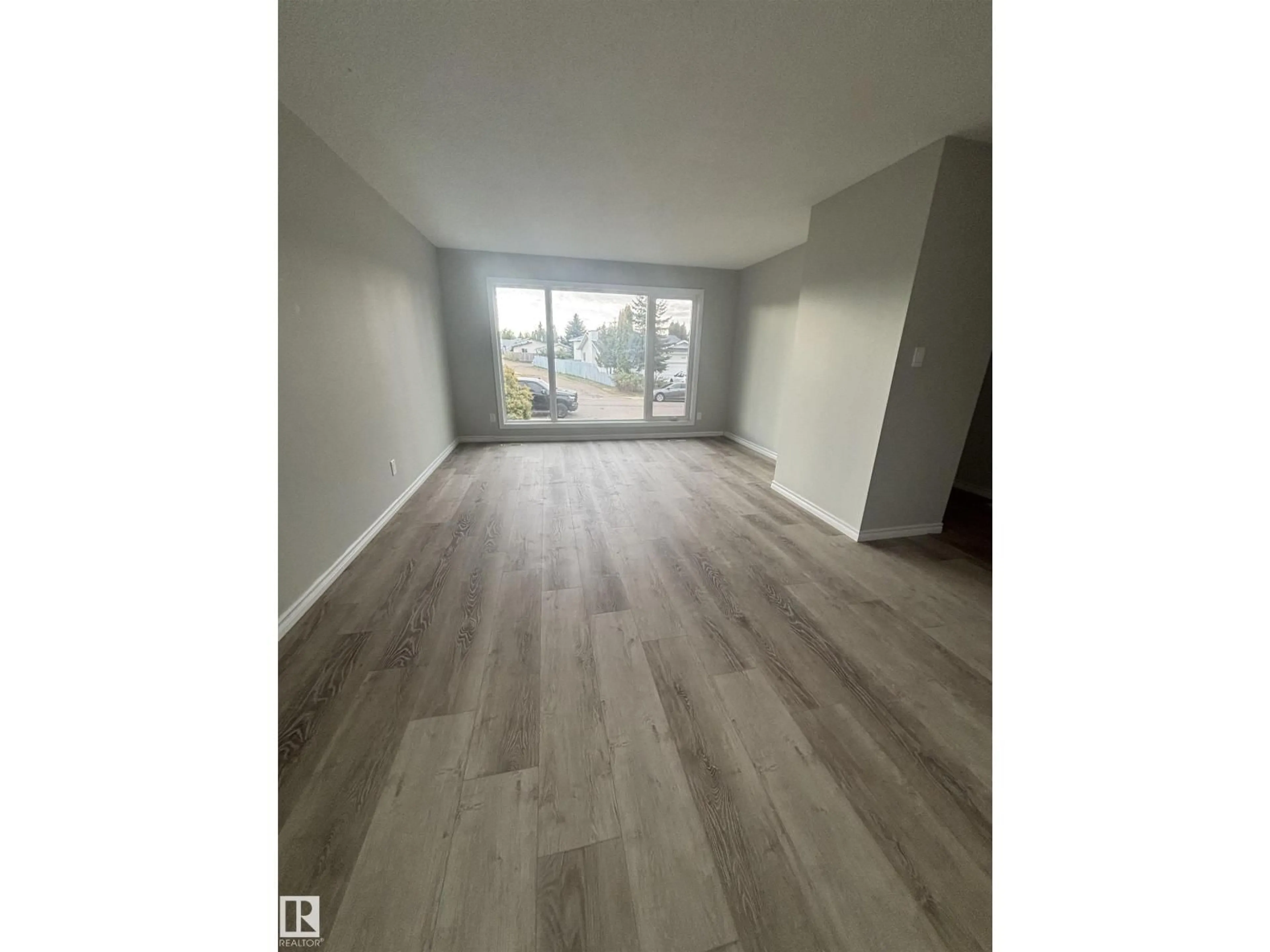 A pic of a room for NW - 5414 14 A AV, Edmonton Alberta T6L2B6