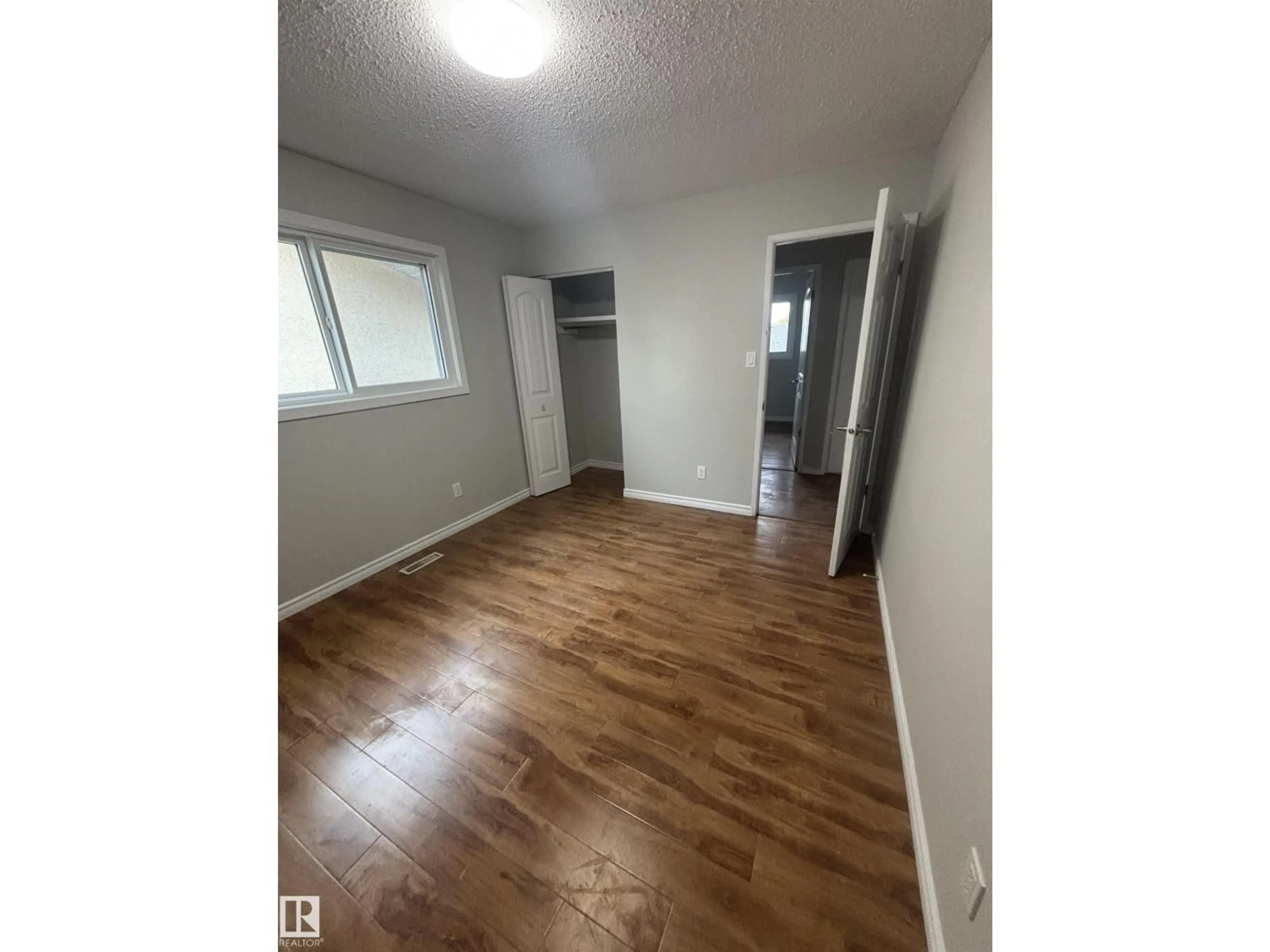A pic of a room for NW - 5414 14 A AV, Edmonton Alberta T6L2B6