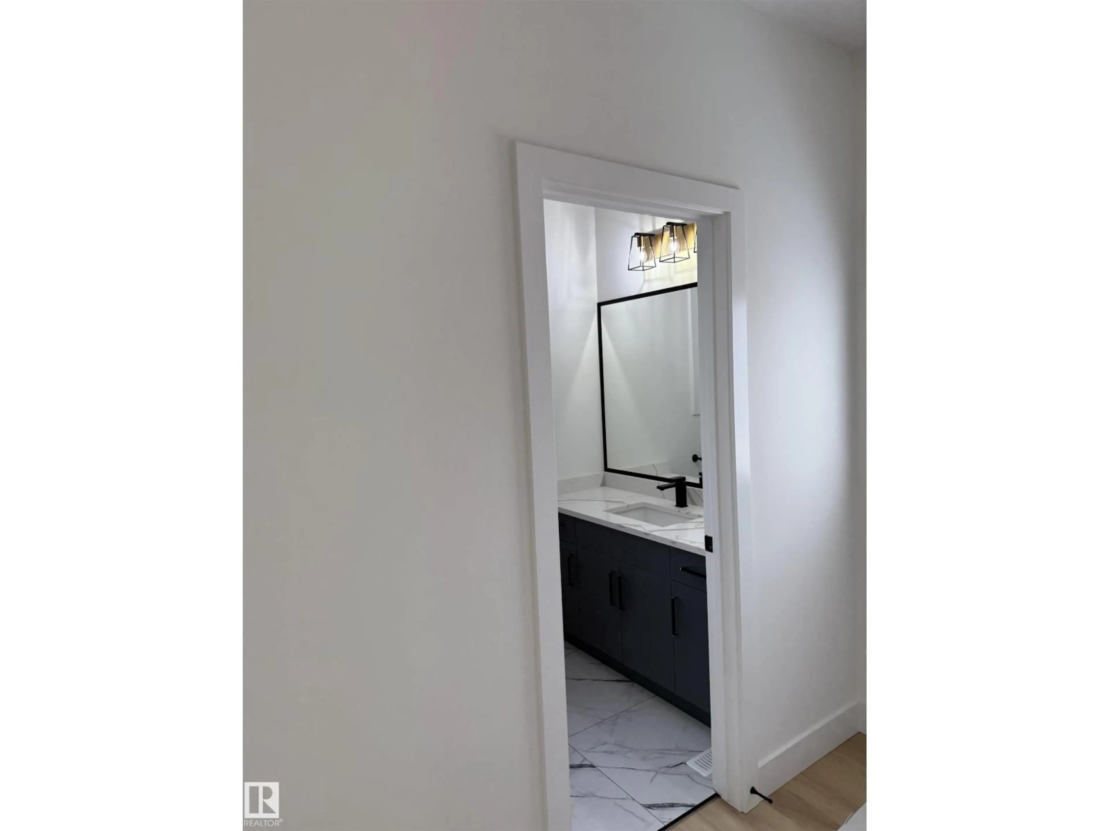 A pic of a room for NW - 11919 123 ST, Edmonton Alberta T5L0G9
